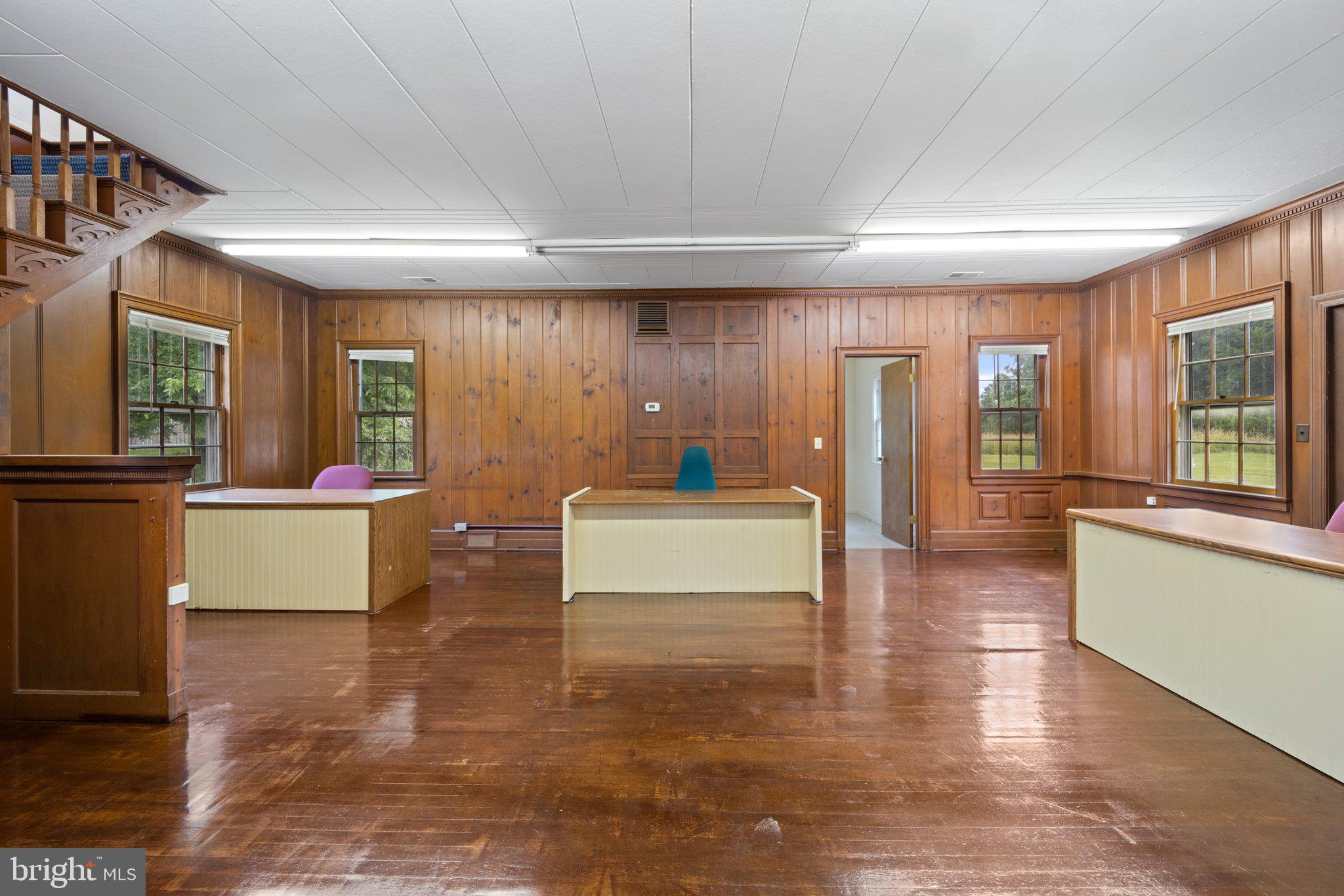 MARSHALL, VA - Commercial Lease