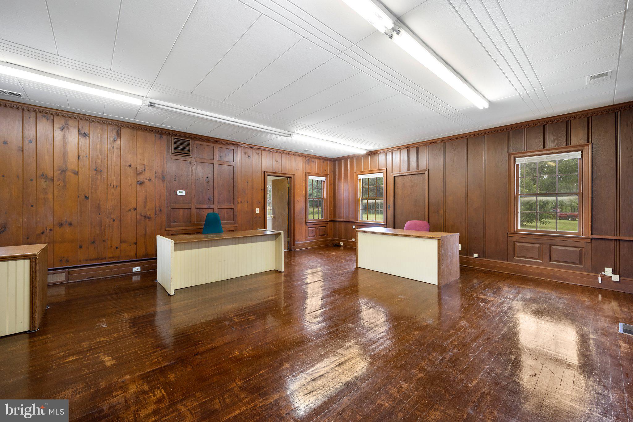 MARSHALL, VA - Commercial Lease