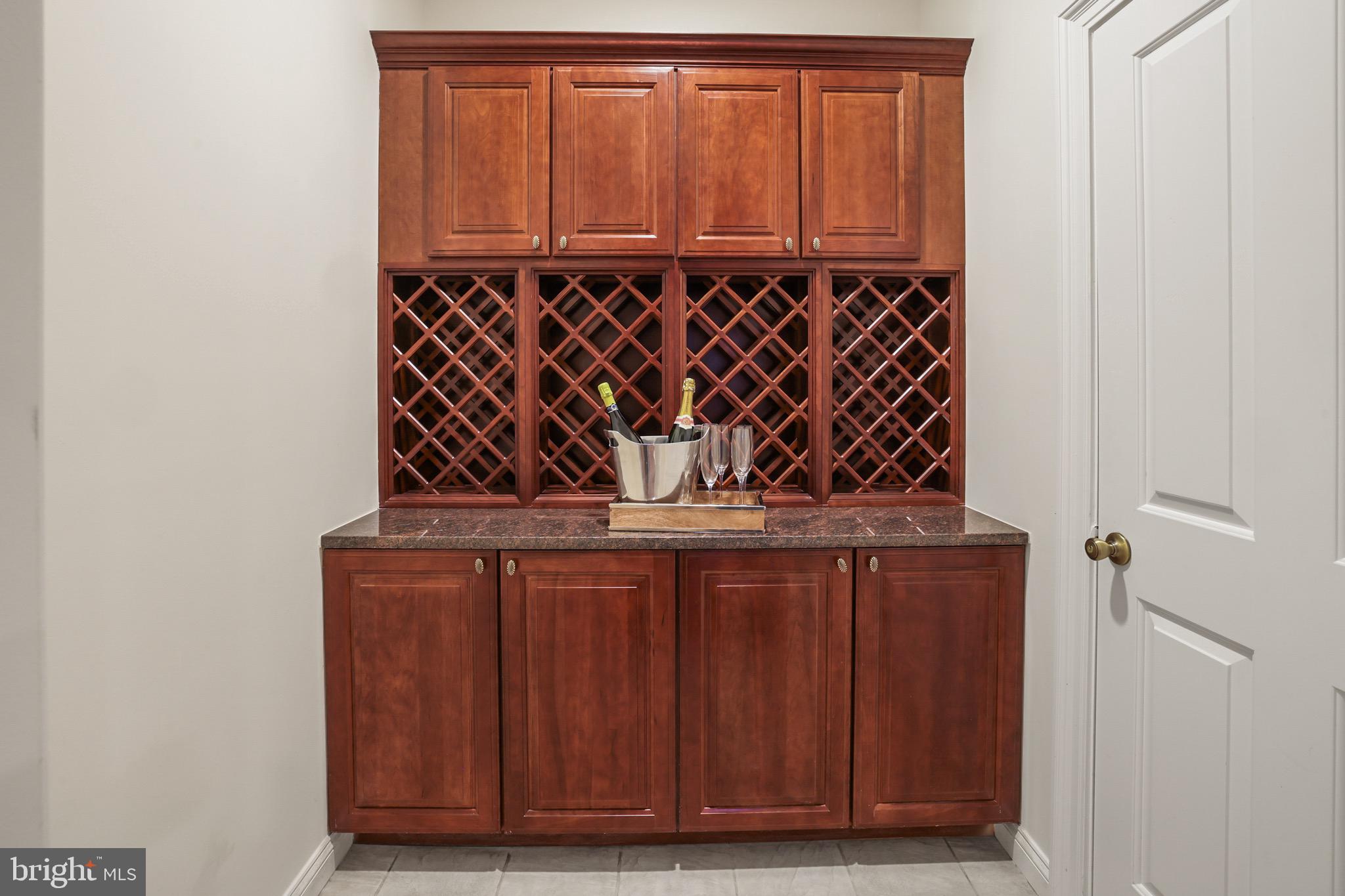 THE RESERVE - Residential