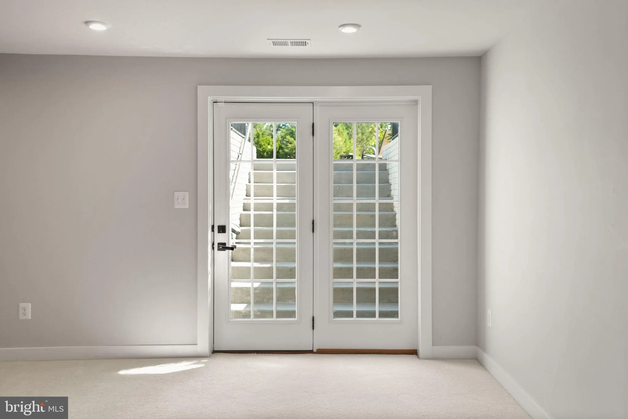 Nokesville, Virginia 20181, United States, 4 Bedrooms Bedrooms, ,4 BathroomsBathrooms,Residential,Active,203335