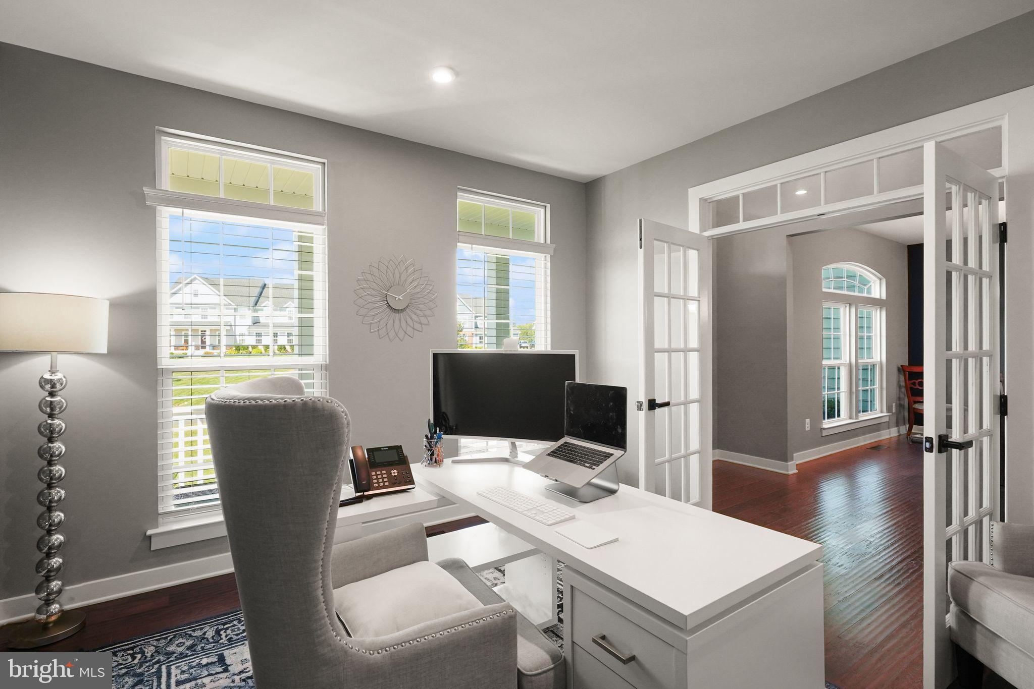 PARX ESTATES - Residential