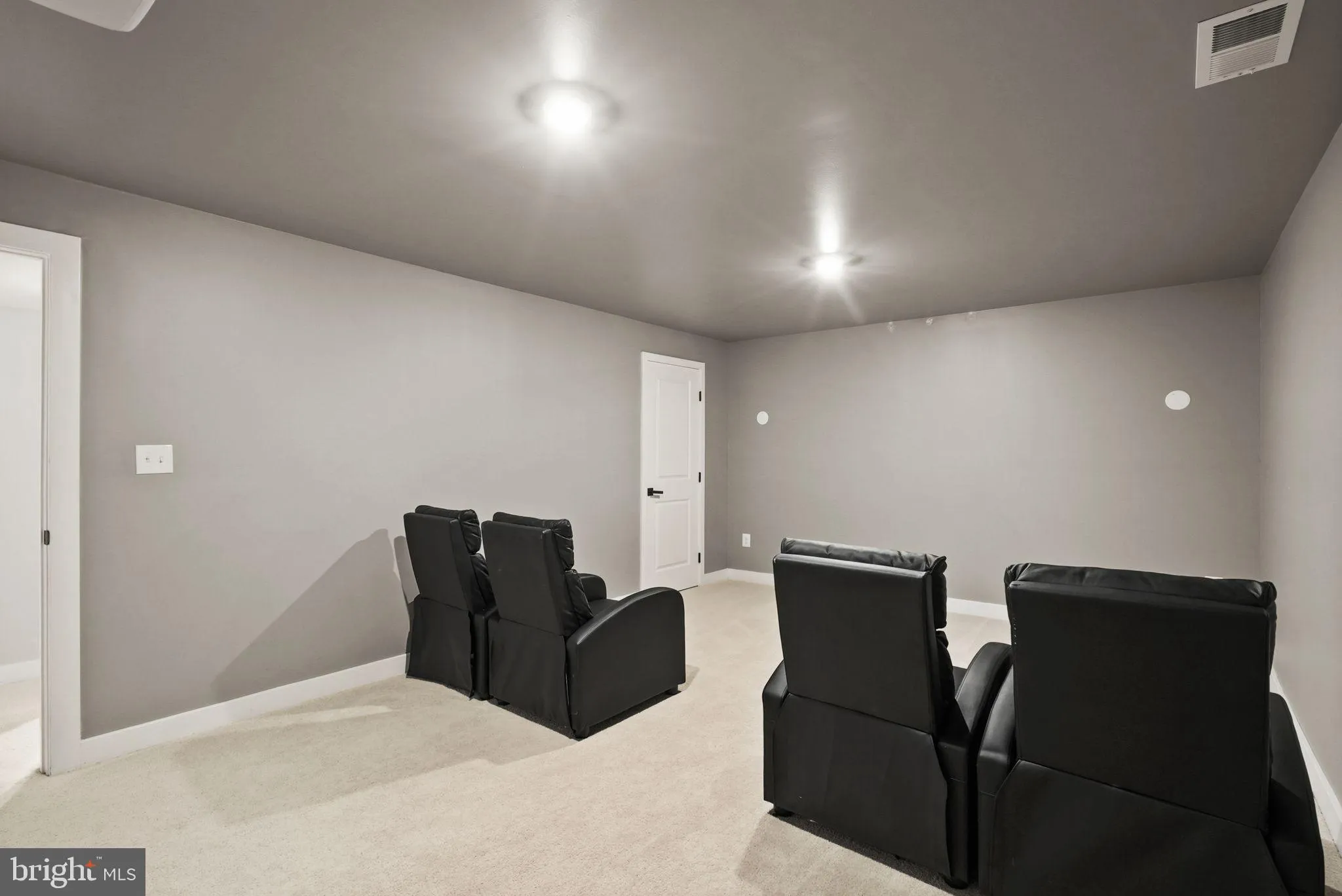 Nokesville, Virginia 20181, United States, 4 Bedrooms Bedrooms, ,4 BathroomsBathrooms,Residential,Active,203335