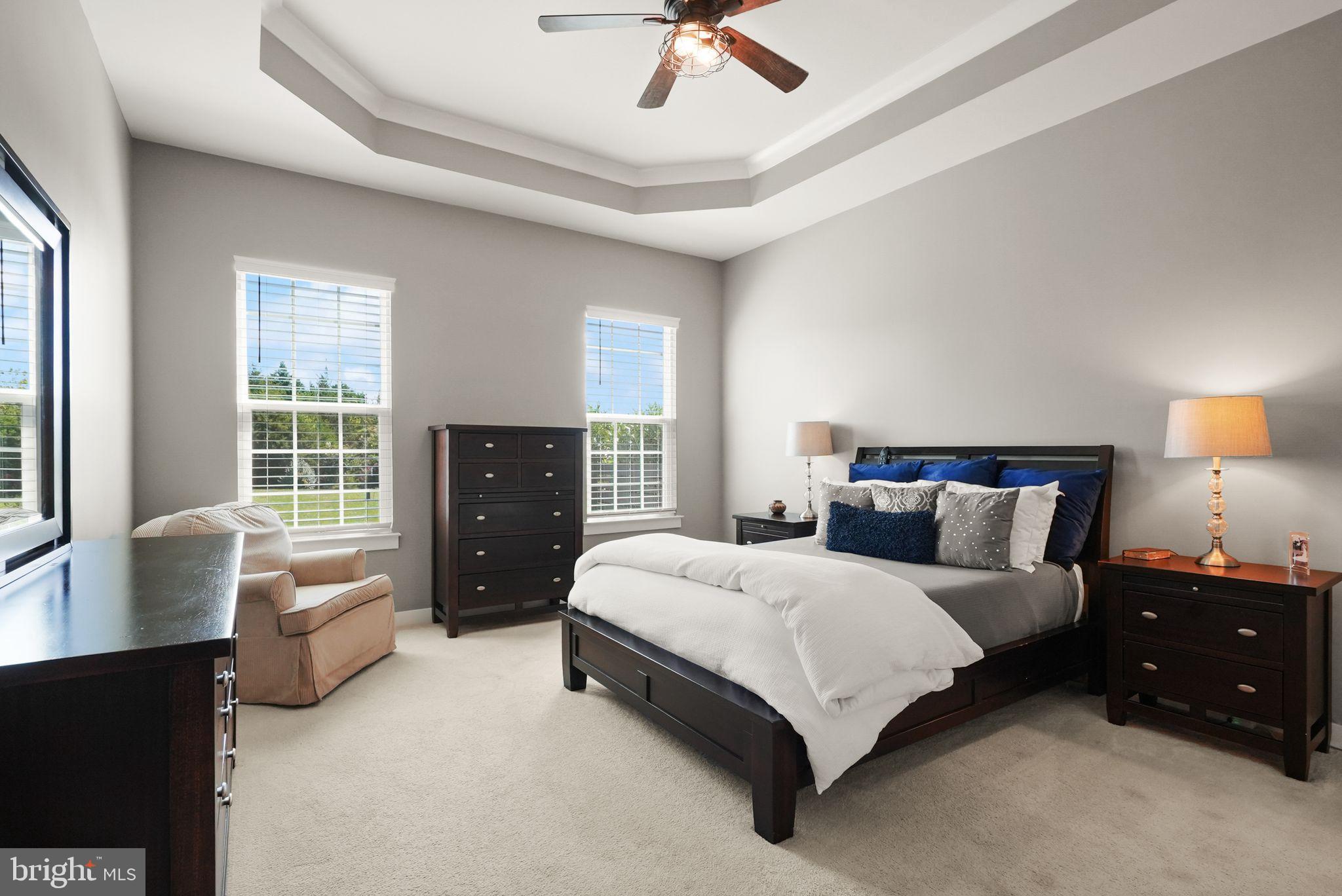 PARX ESTATES - Residential