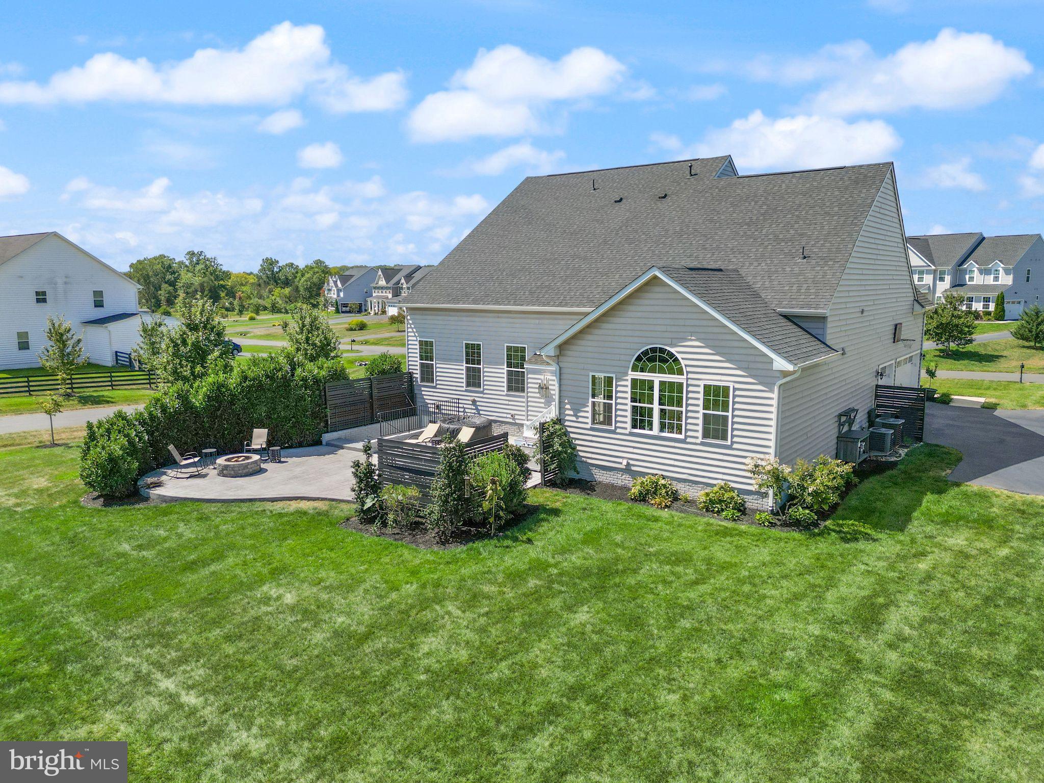 PARX ESTATES - Residential