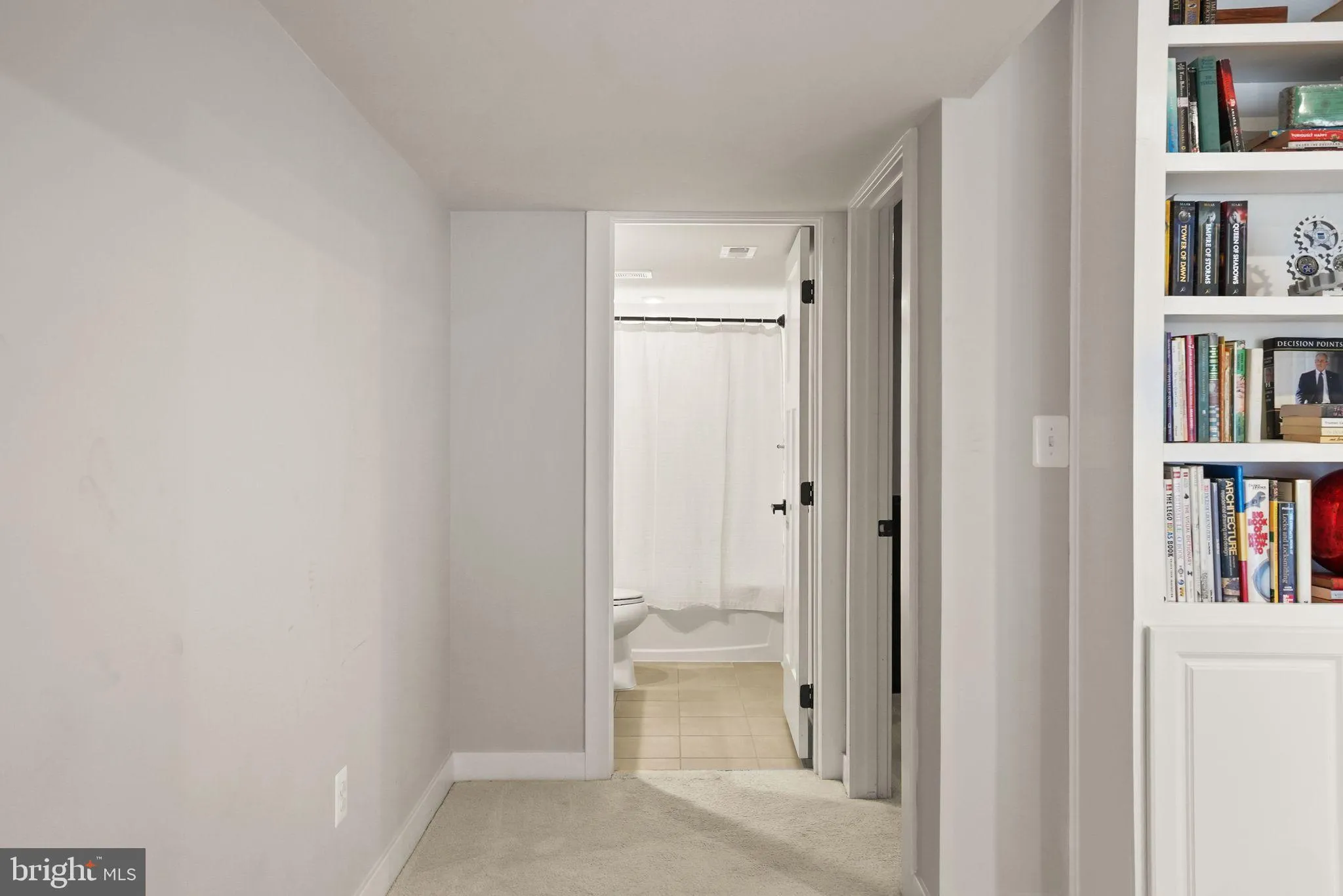 Nokesville, Virginia 20181, United States, 4 Bedrooms Bedrooms, ,4 BathroomsBathrooms,Residential,Active,203335