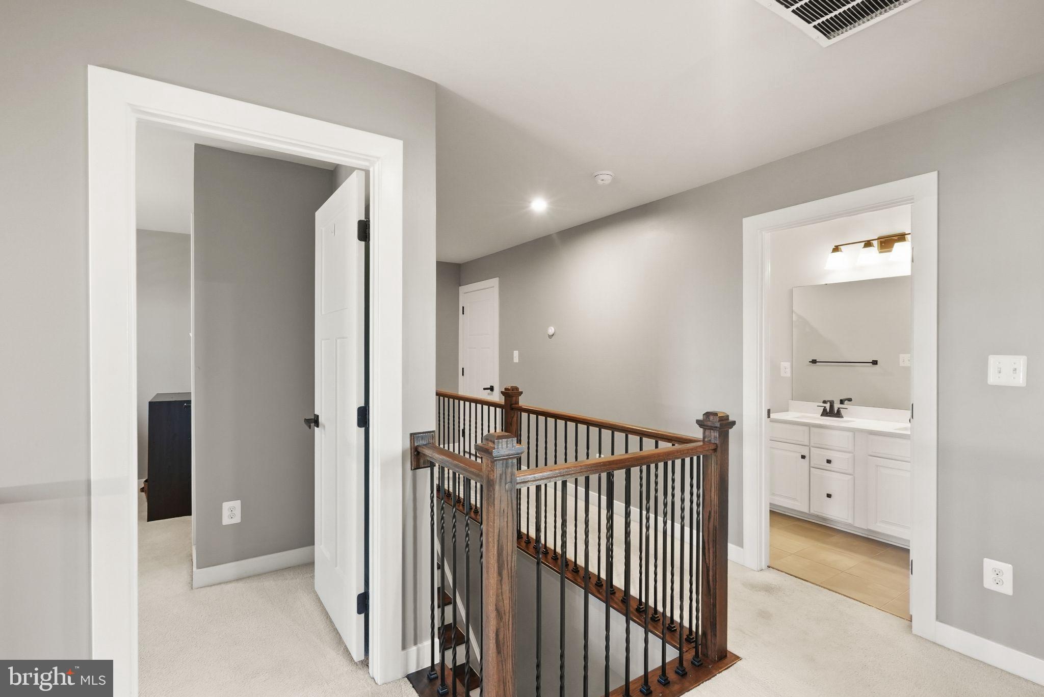 PARX ESTATES - Residential