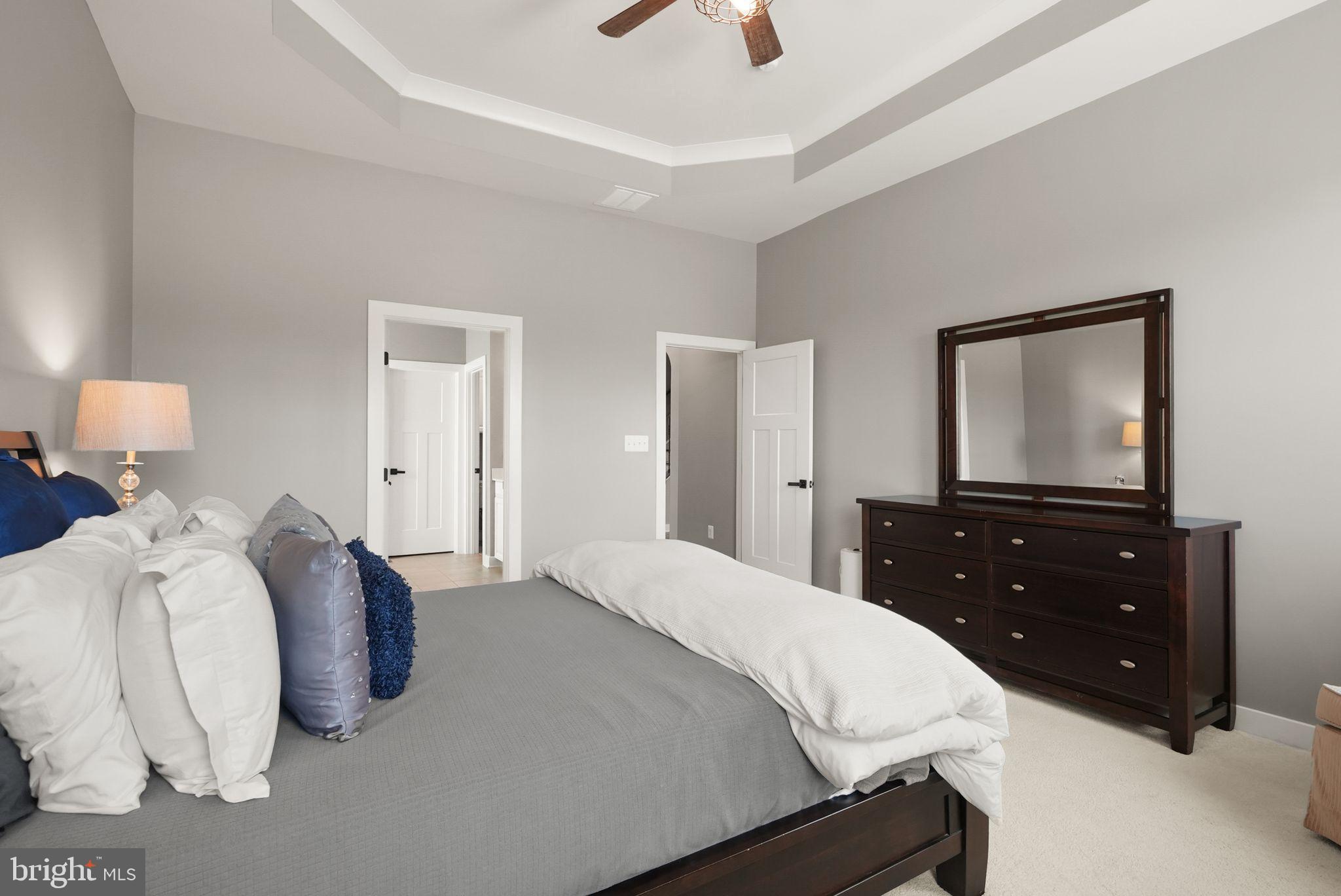 PARX ESTATES - Residential