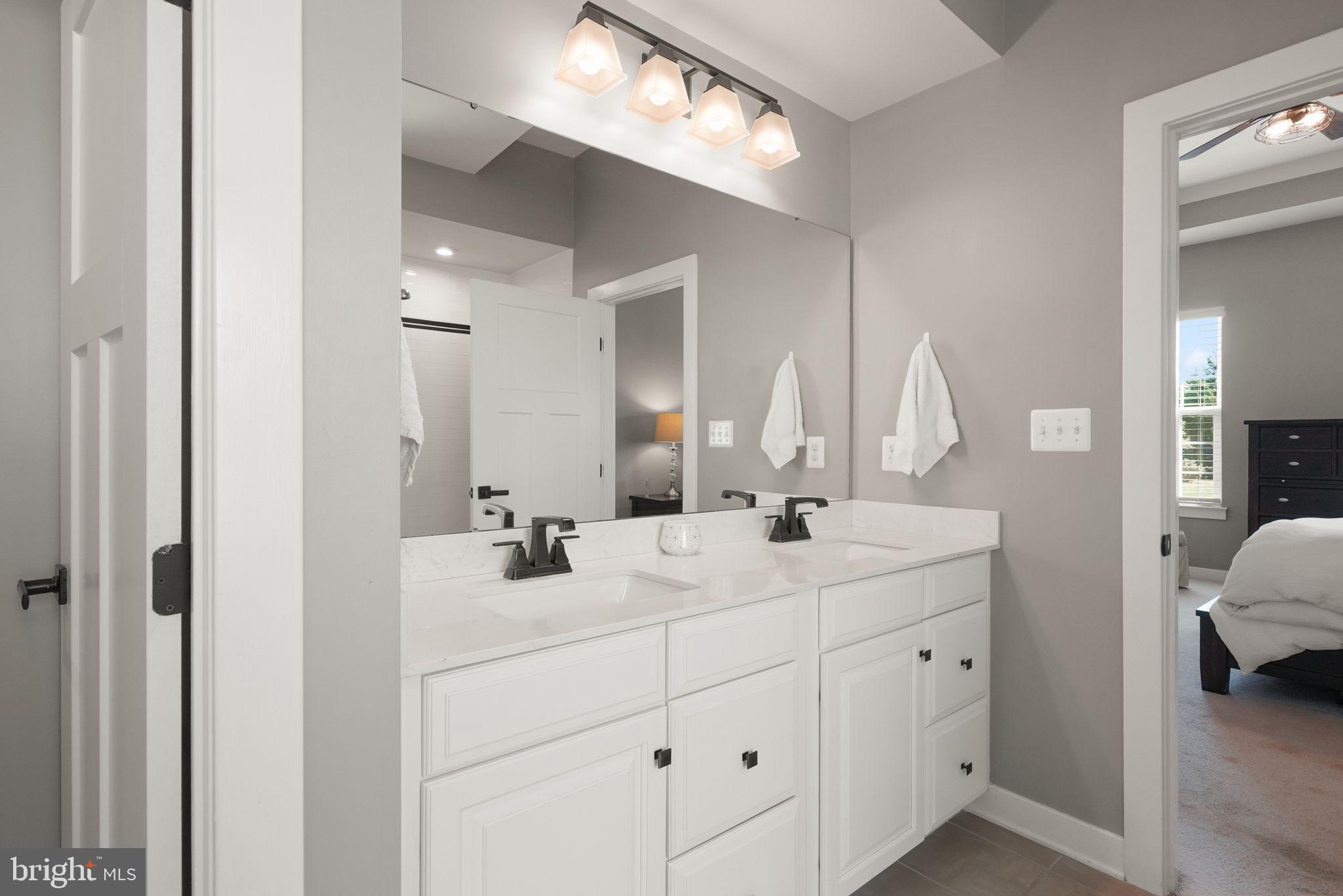 PARX ESTATES - Residential