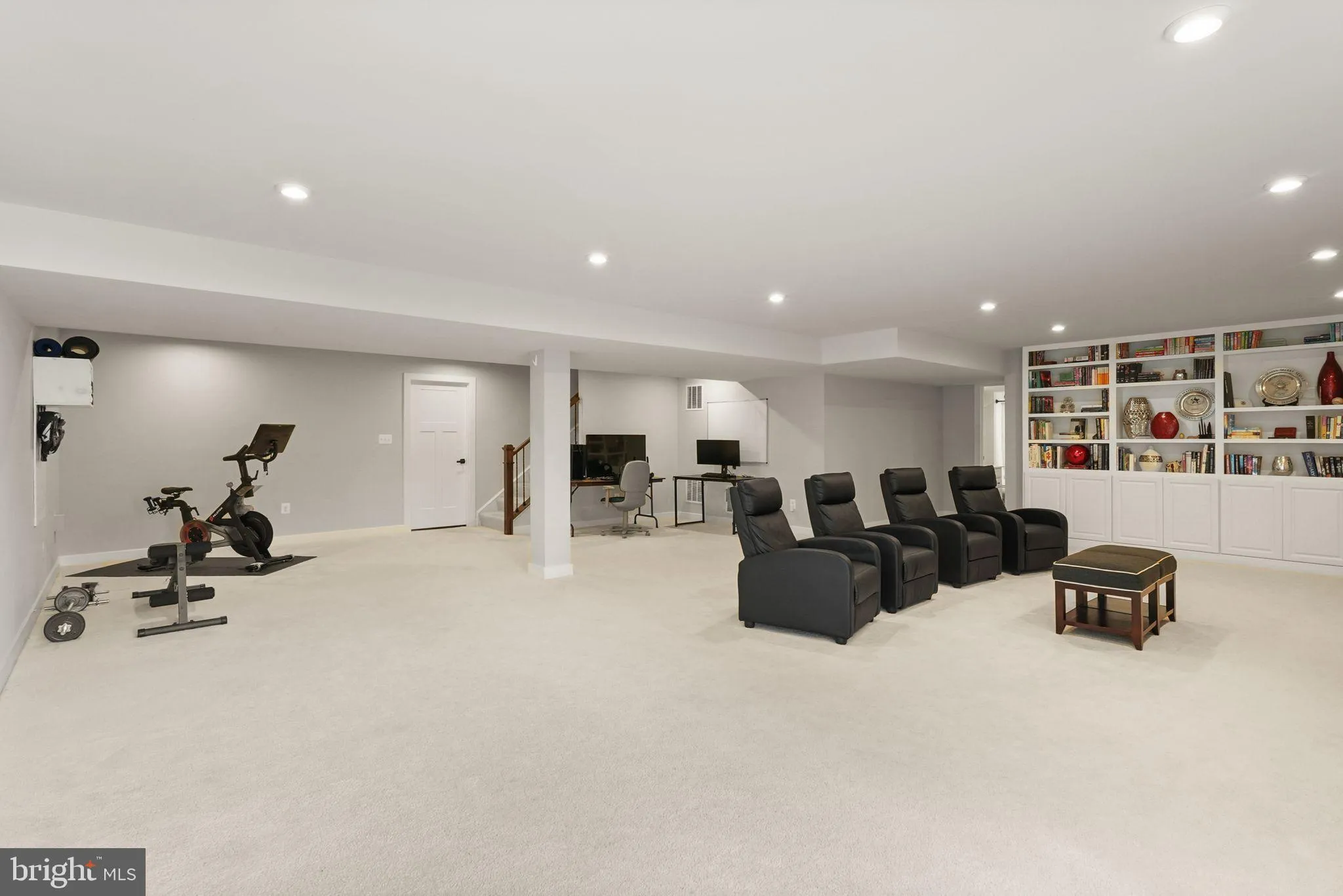 Nokesville, Virginia 20181, United States, 4 Bedrooms Bedrooms, ,4 BathroomsBathrooms,Residential,Active,203335