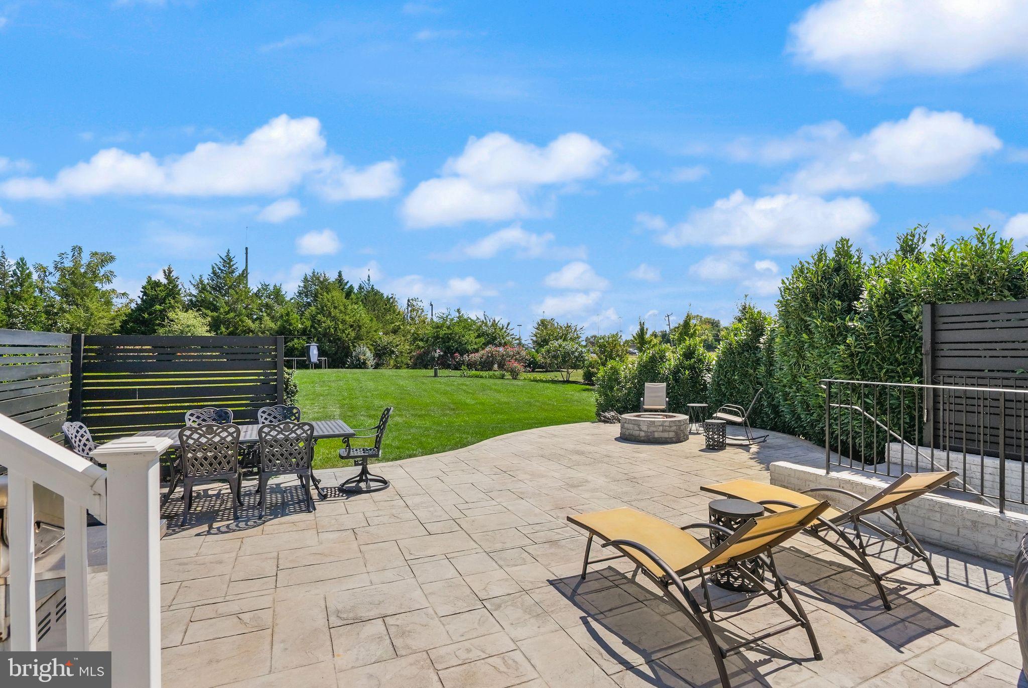 PARX ESTATES - Residential