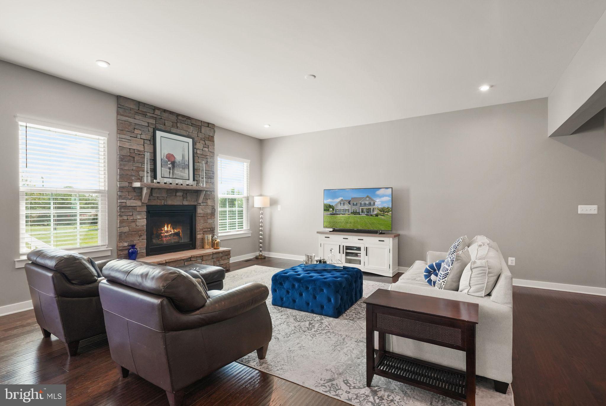 PARX ESTATES - Residential