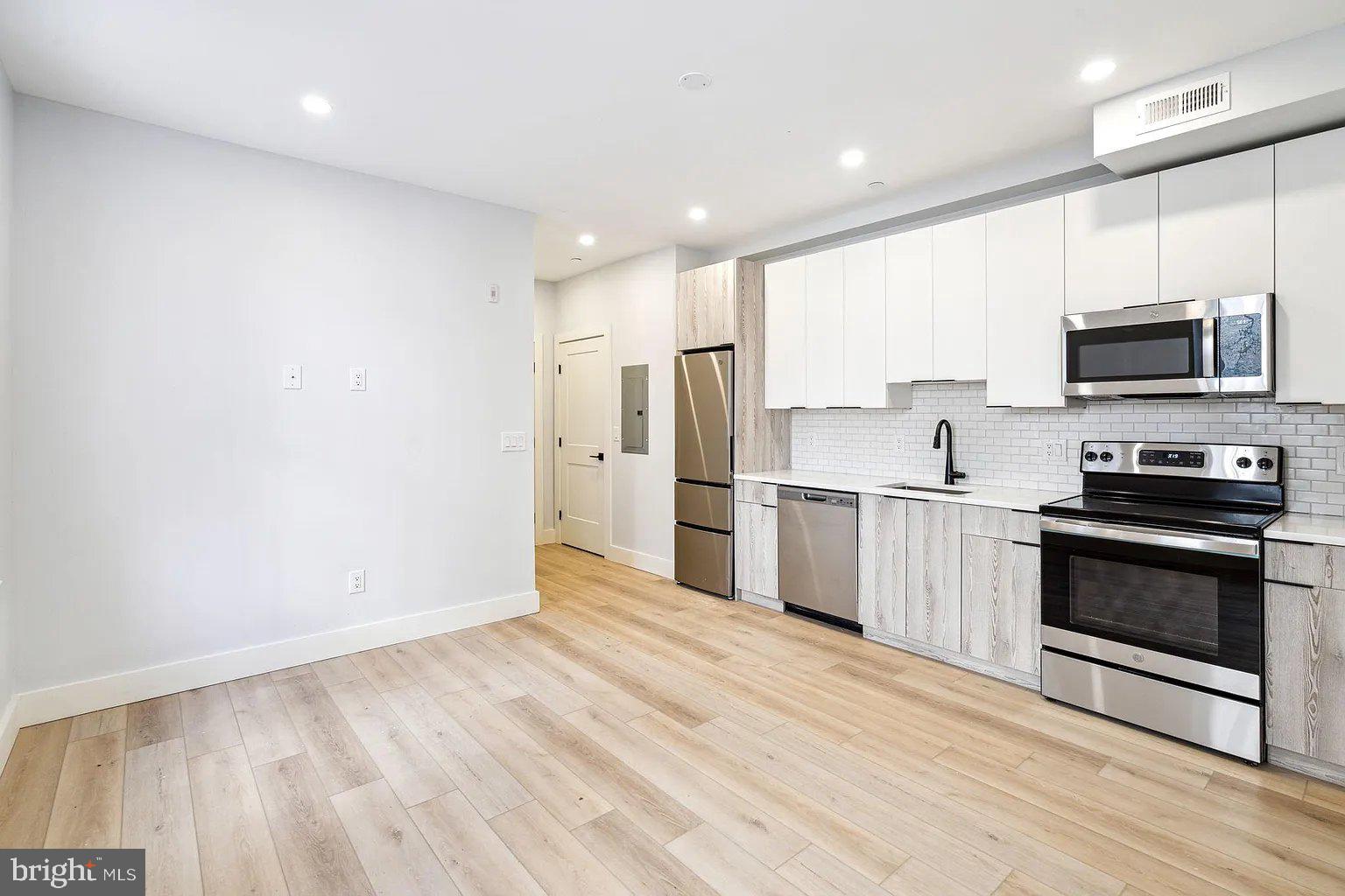 POWELTON VILLAGE - Residential Lease