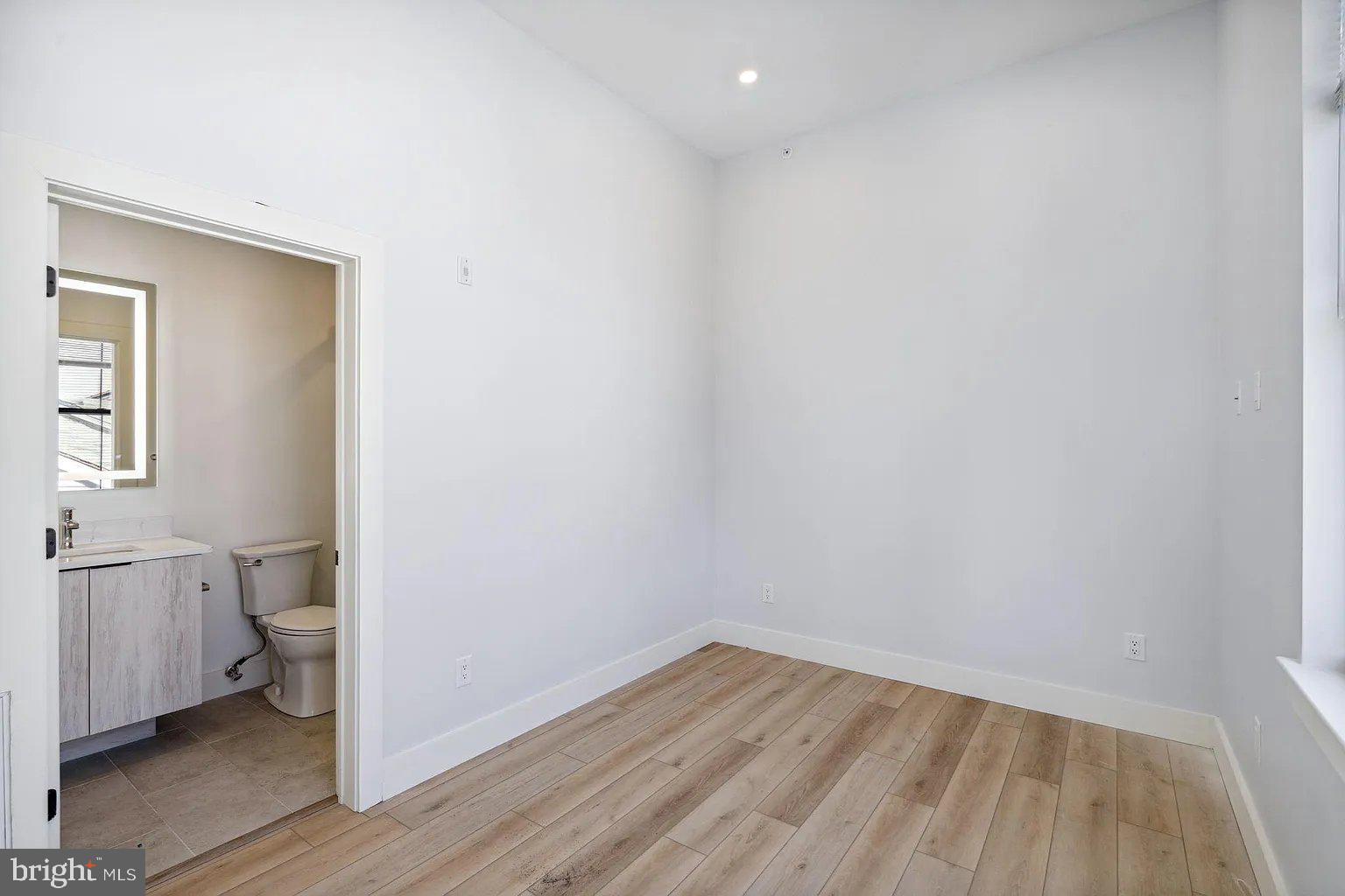 POWELTON VILLAGE - Residential Lease