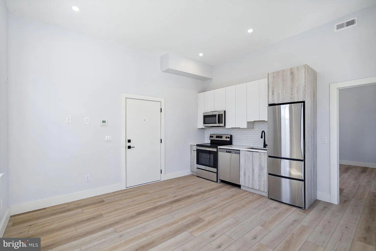 POWELTON VILLAGE - Residential Lease