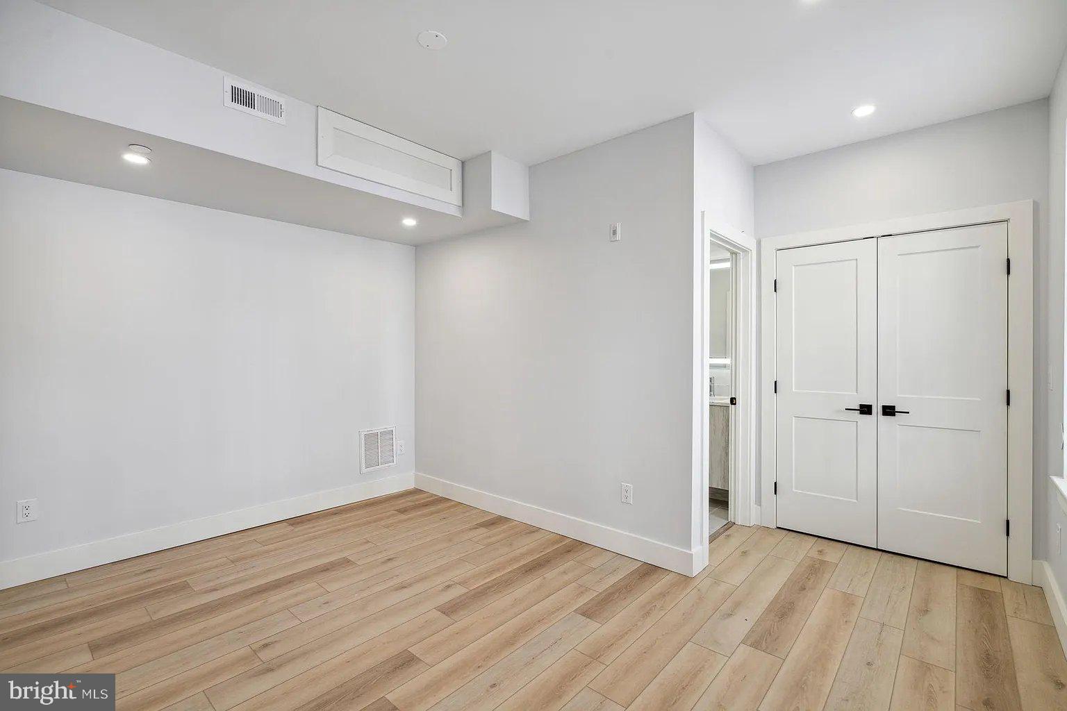 POWELTON VILLAGE - Residential Lease