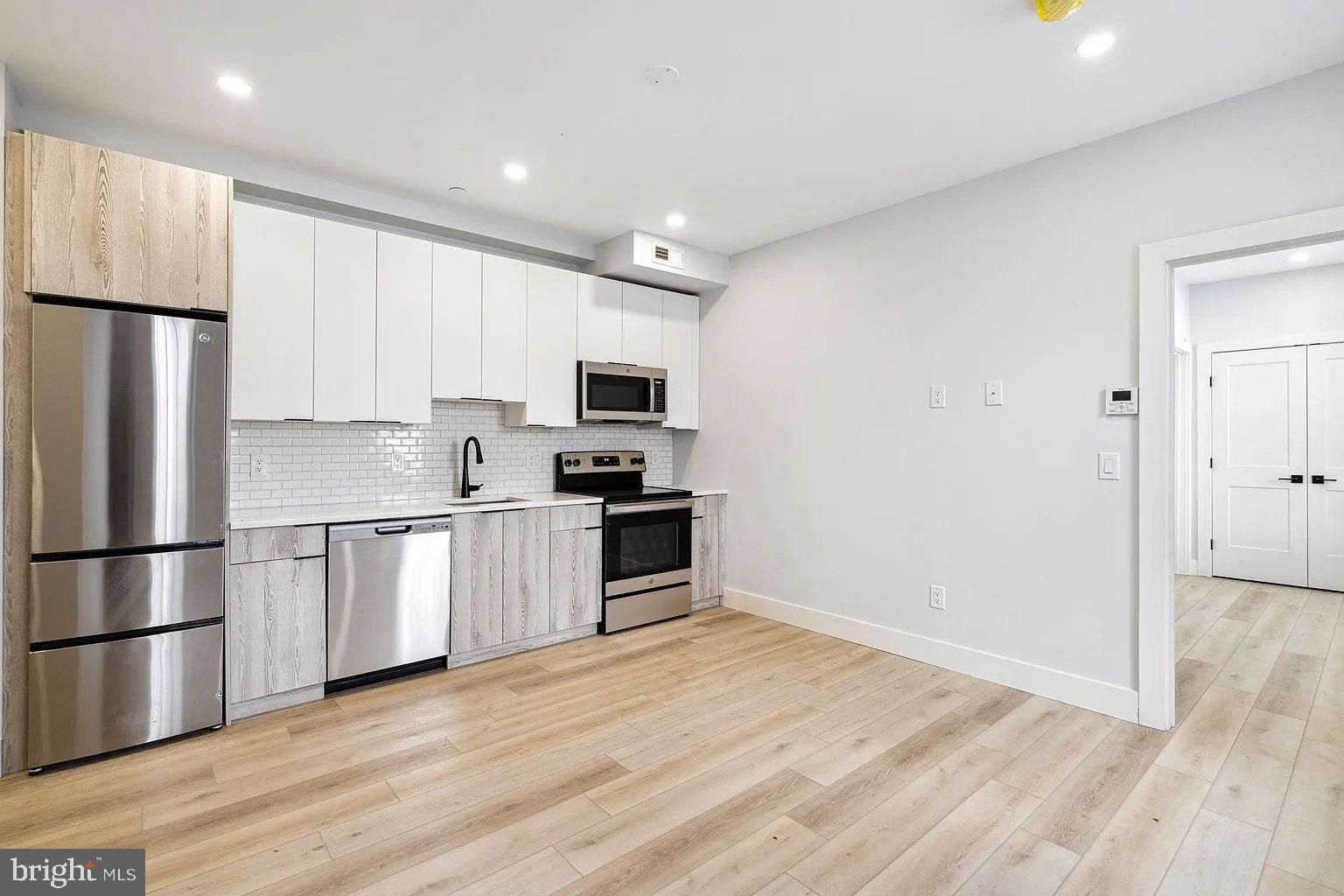 POWELTON VILLAGE - Residential Lease