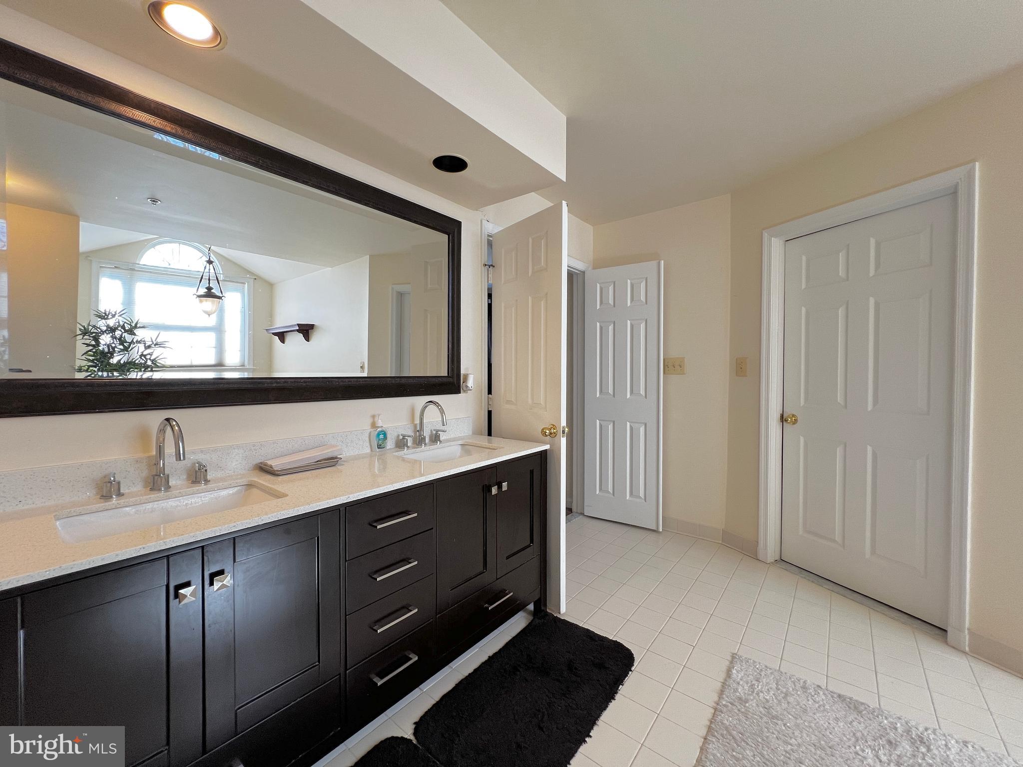 MARLBORO MANOR-PLAT 1> - Residential