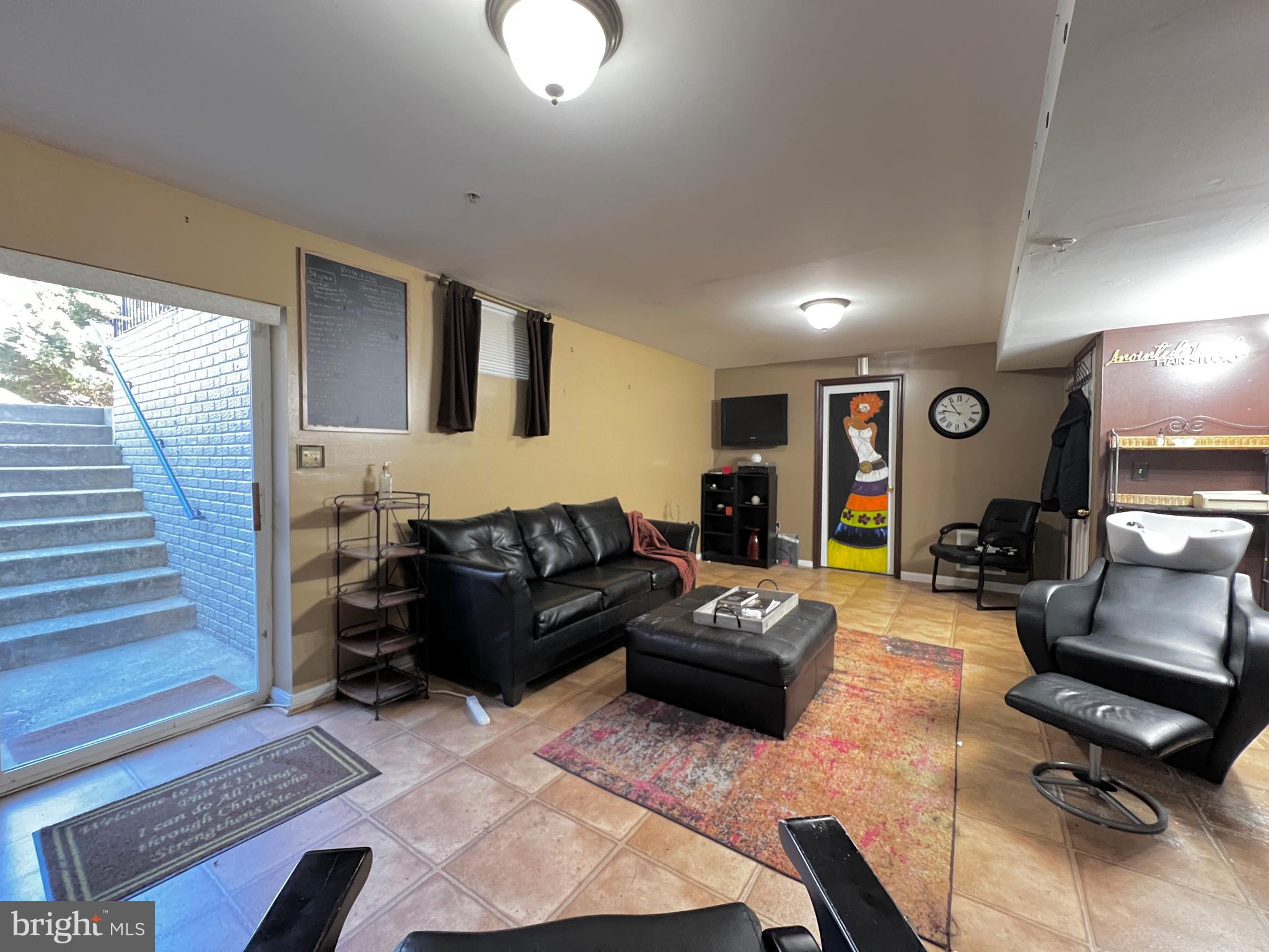 MARLBORO MANOR-PLAT 1> - Residential