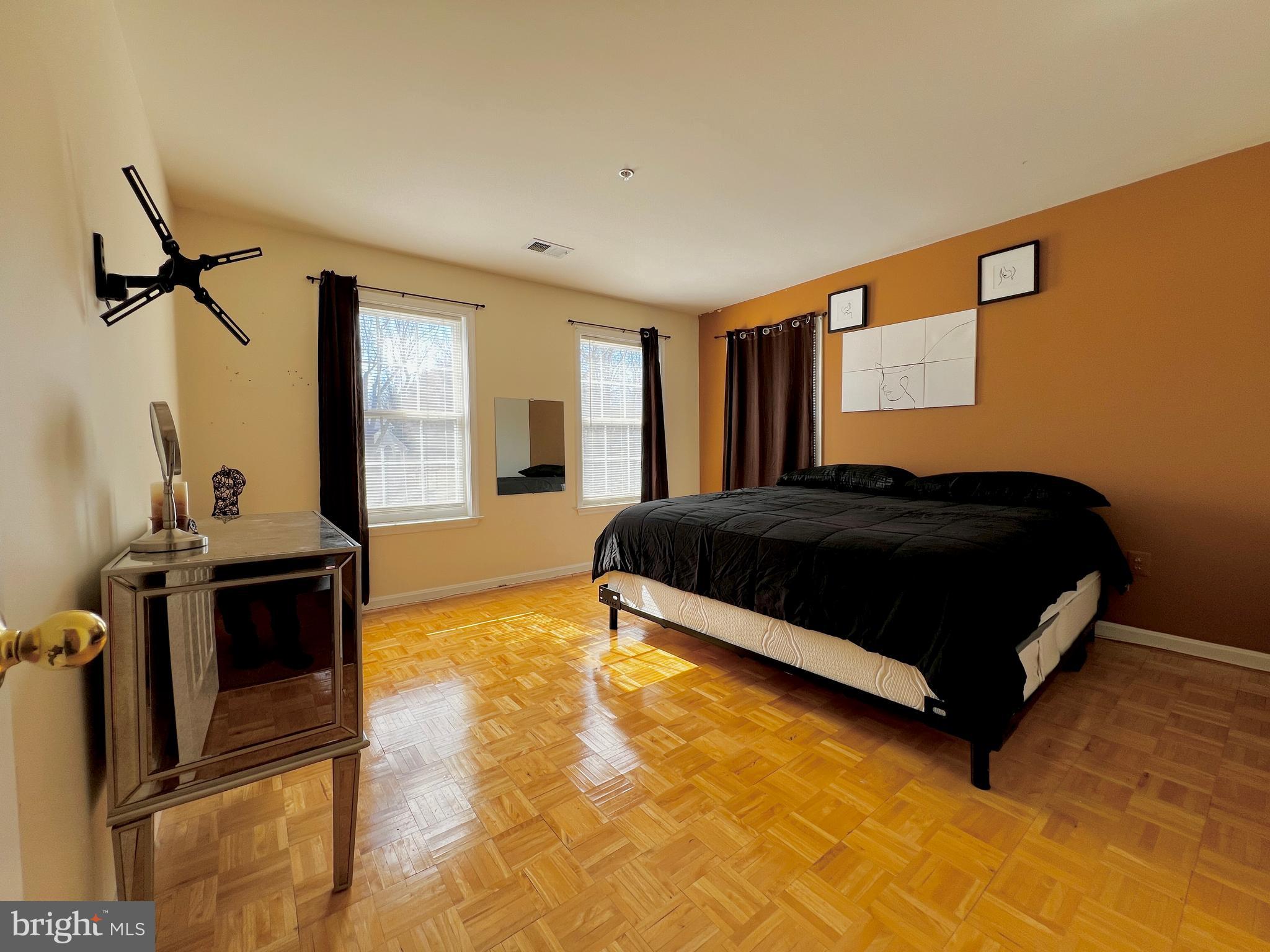 MARLBORO MANOR-PLAT 1> - Residential