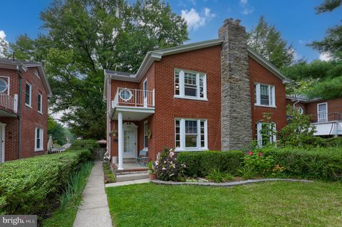 Photo of 1181 SPRING GROVE AVE, LANCASTER, PA 17603 (MLS # PALA2039128)
