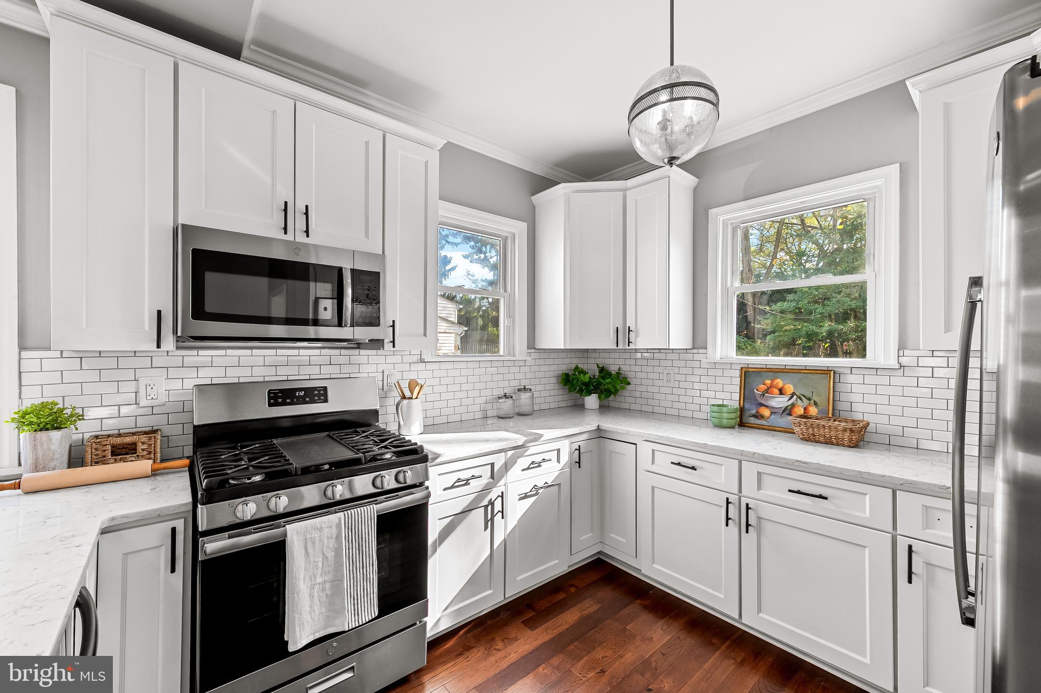 LAKE WALKER - Residential