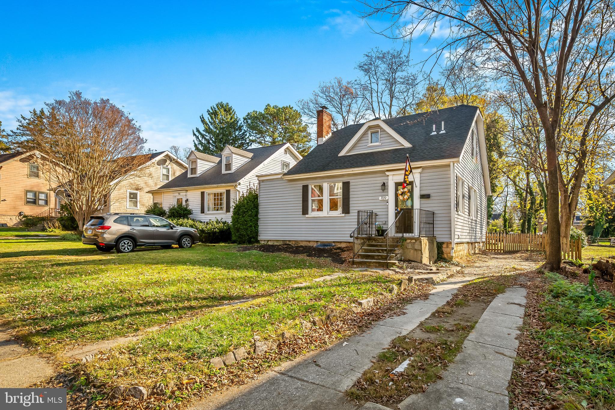 LAKE WALKER - Residential