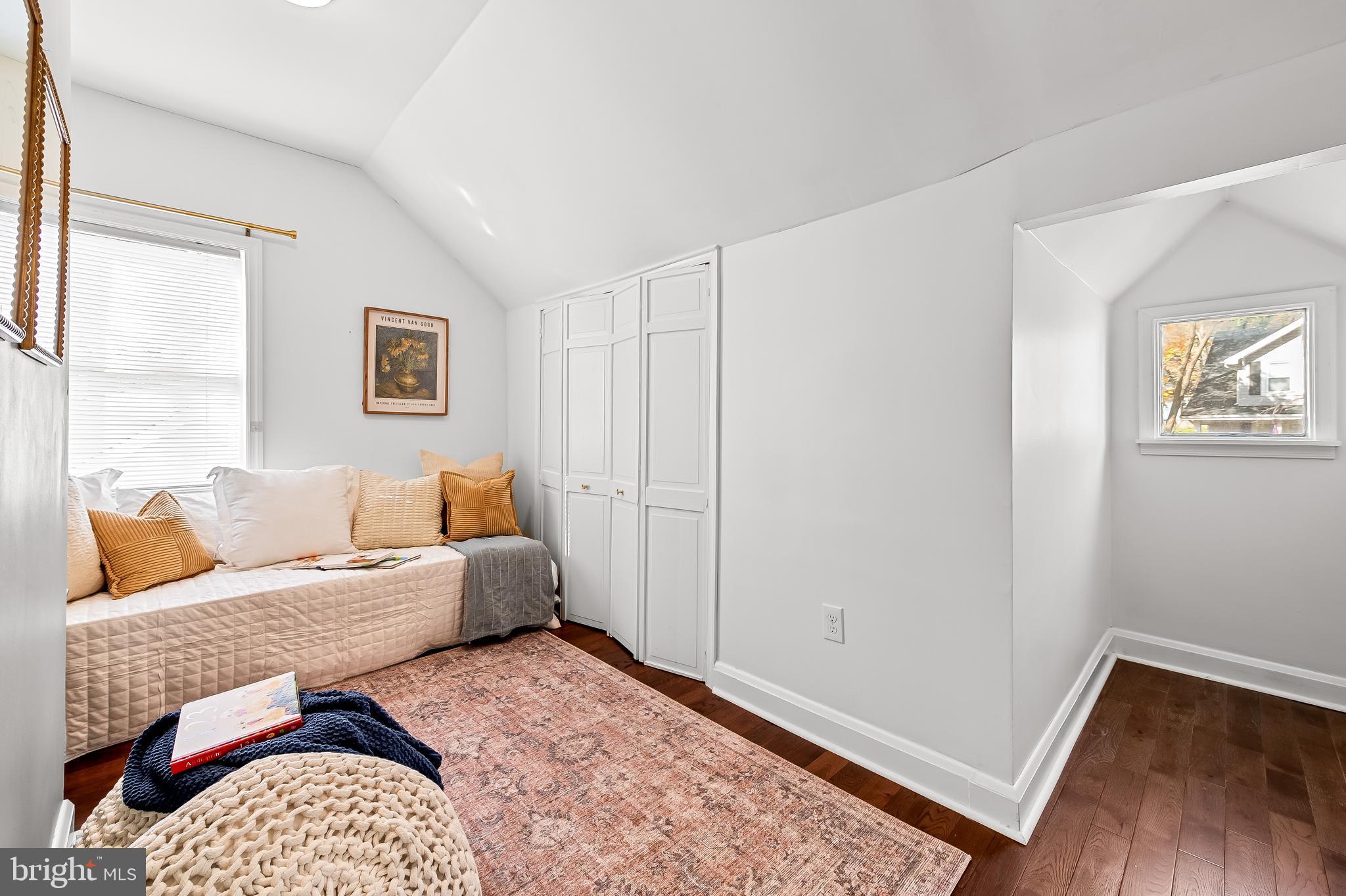 LAKE WALKER - Residential