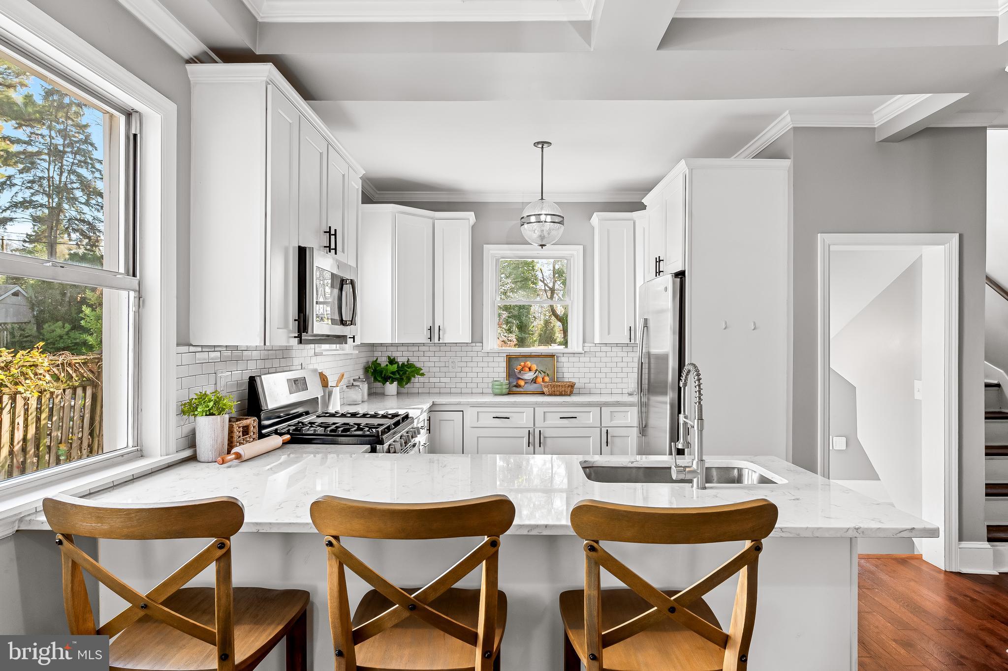 LAKE WALKER - Residential