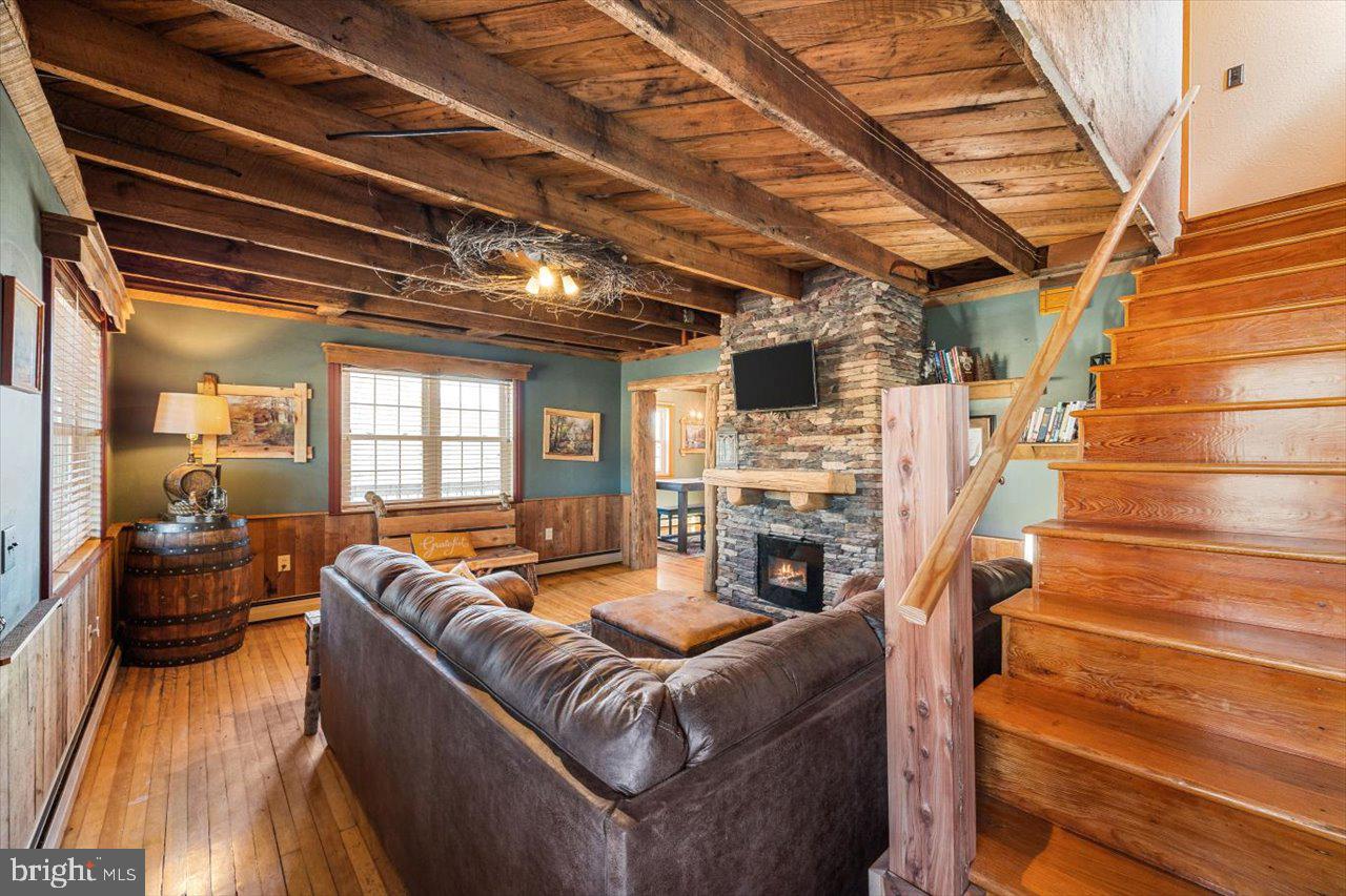 RIVERTON - Residential