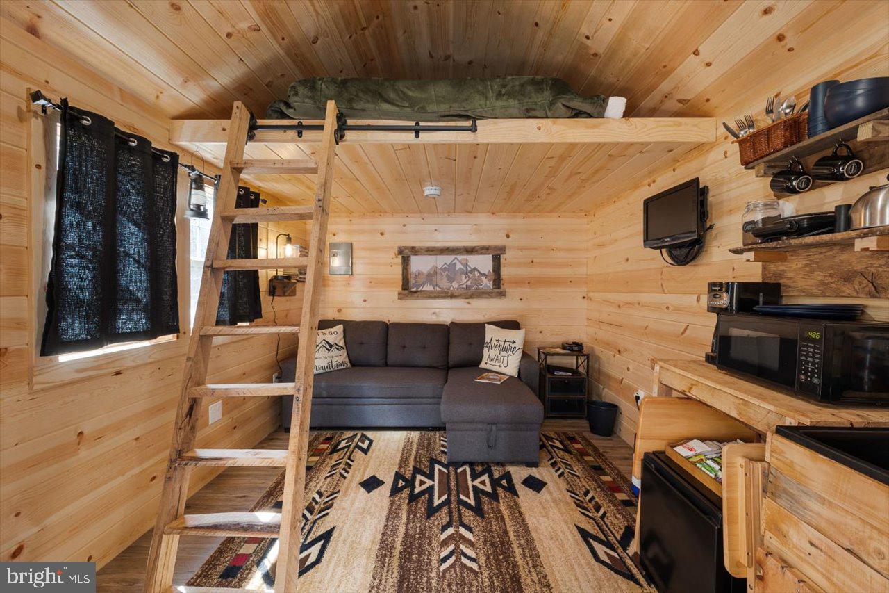 RIVERTON - Residential