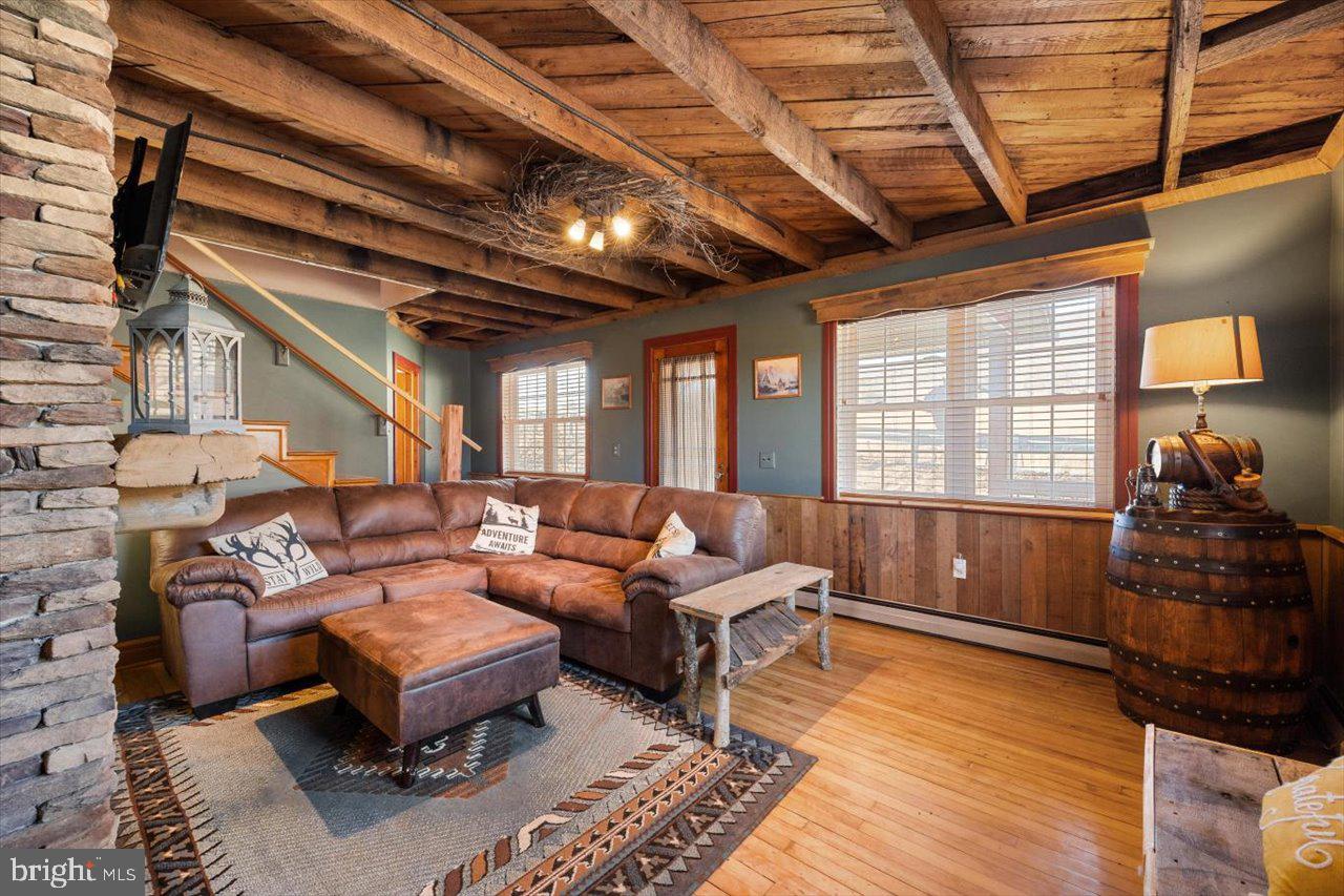 RIVERTON - Residential