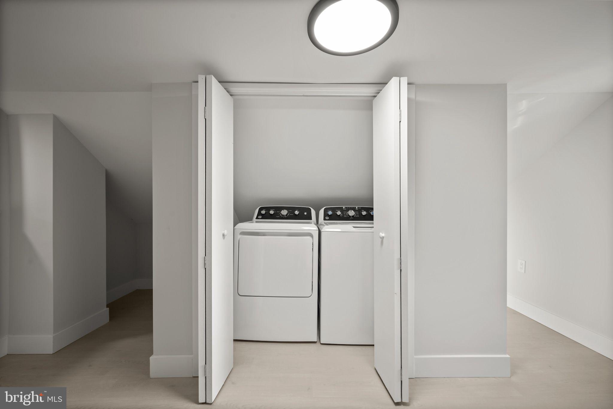 MARTINDALE - Residential Lease