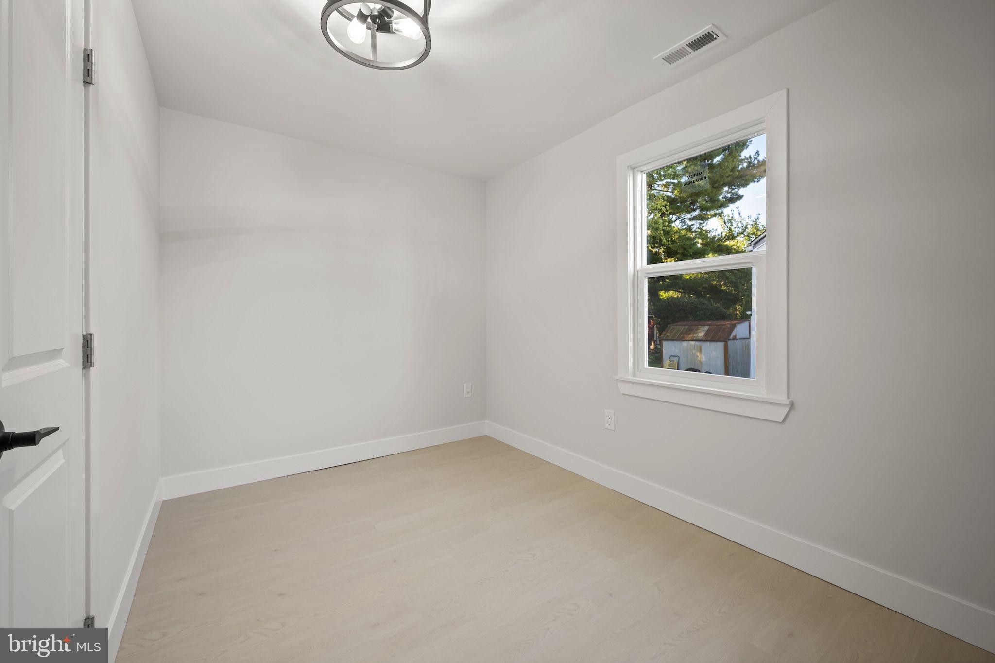 MARTINDALE - Residential Lease