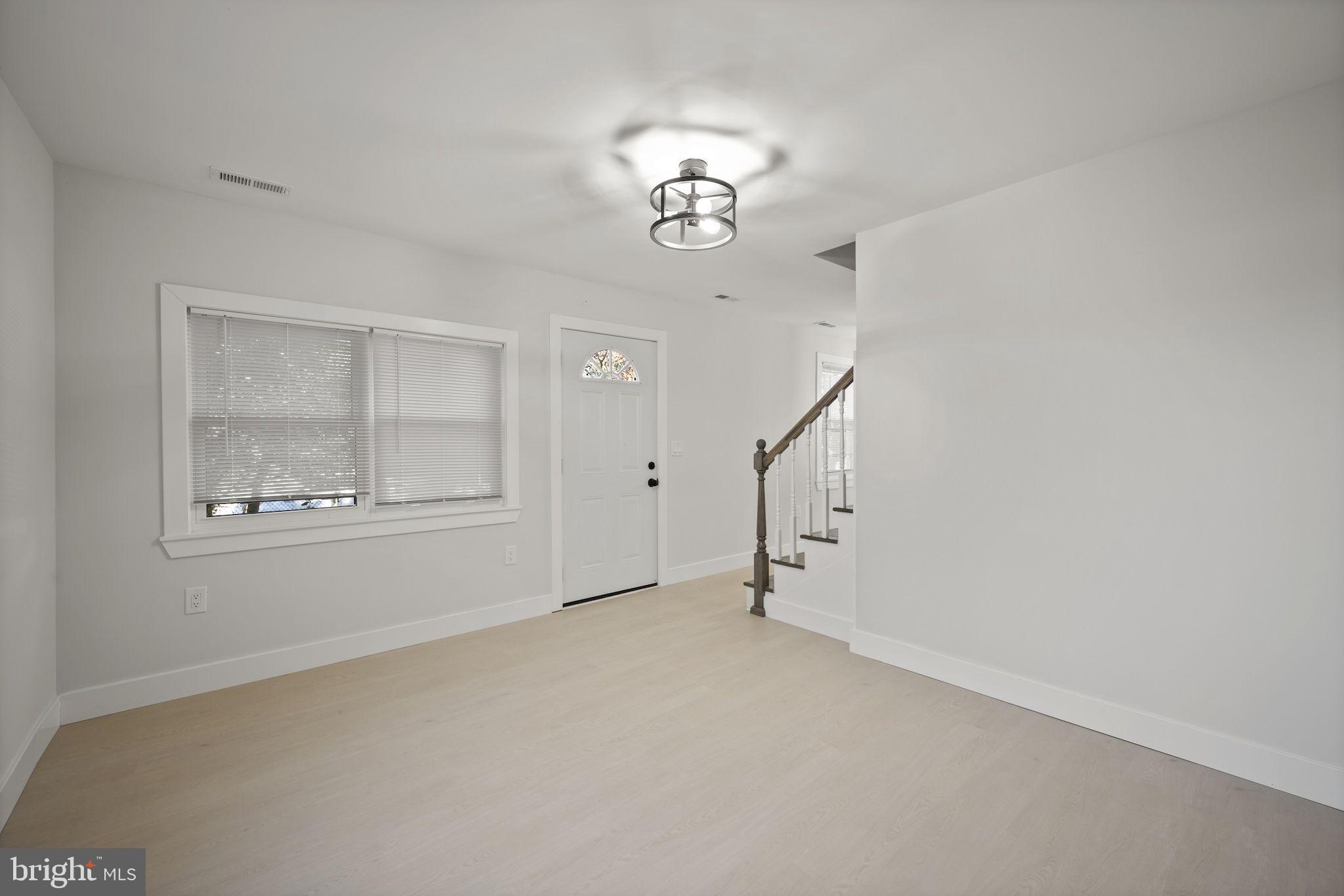 MARTINDALE - Residential Lease