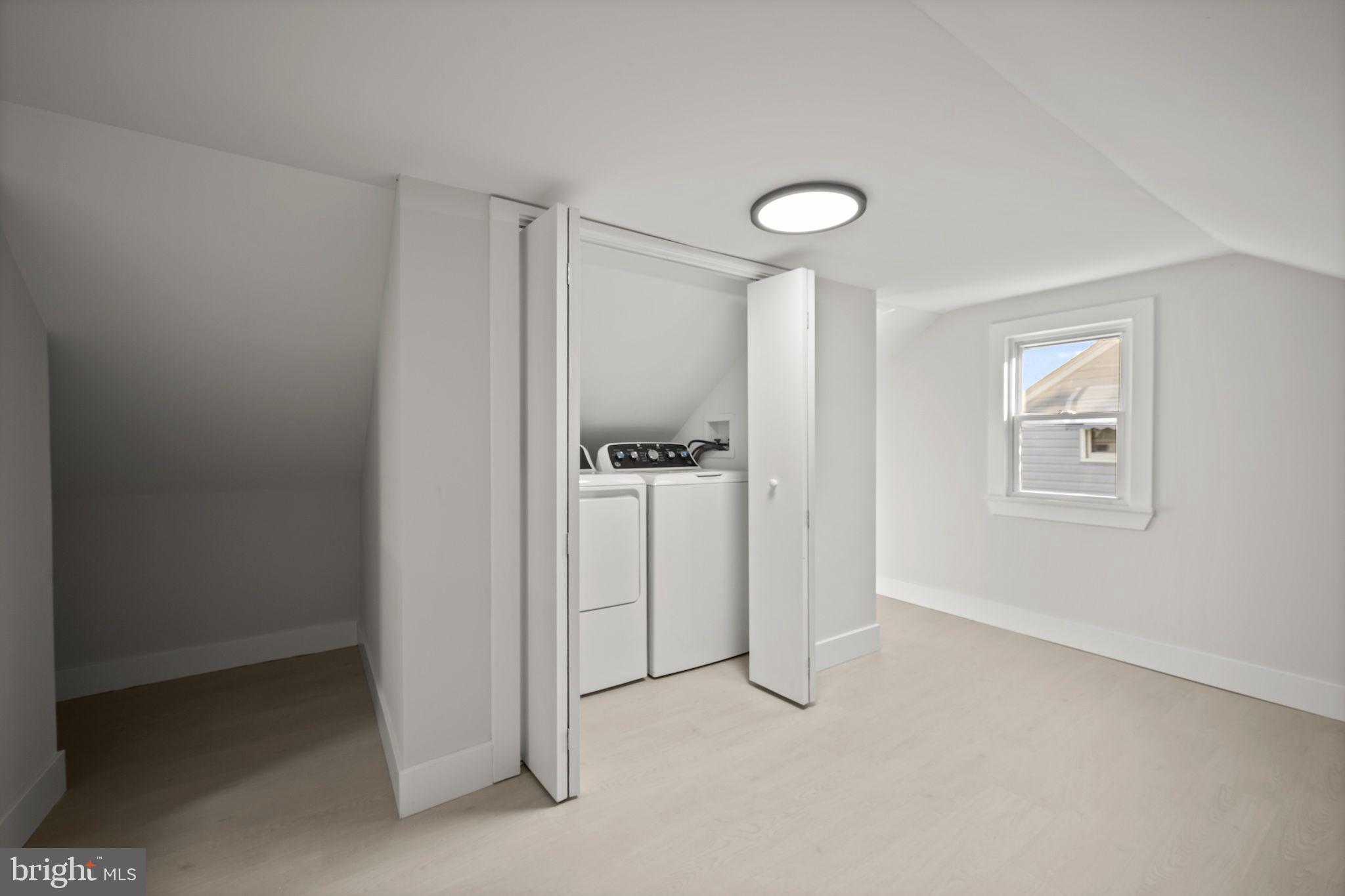 MARTINDALE - Residential Lease