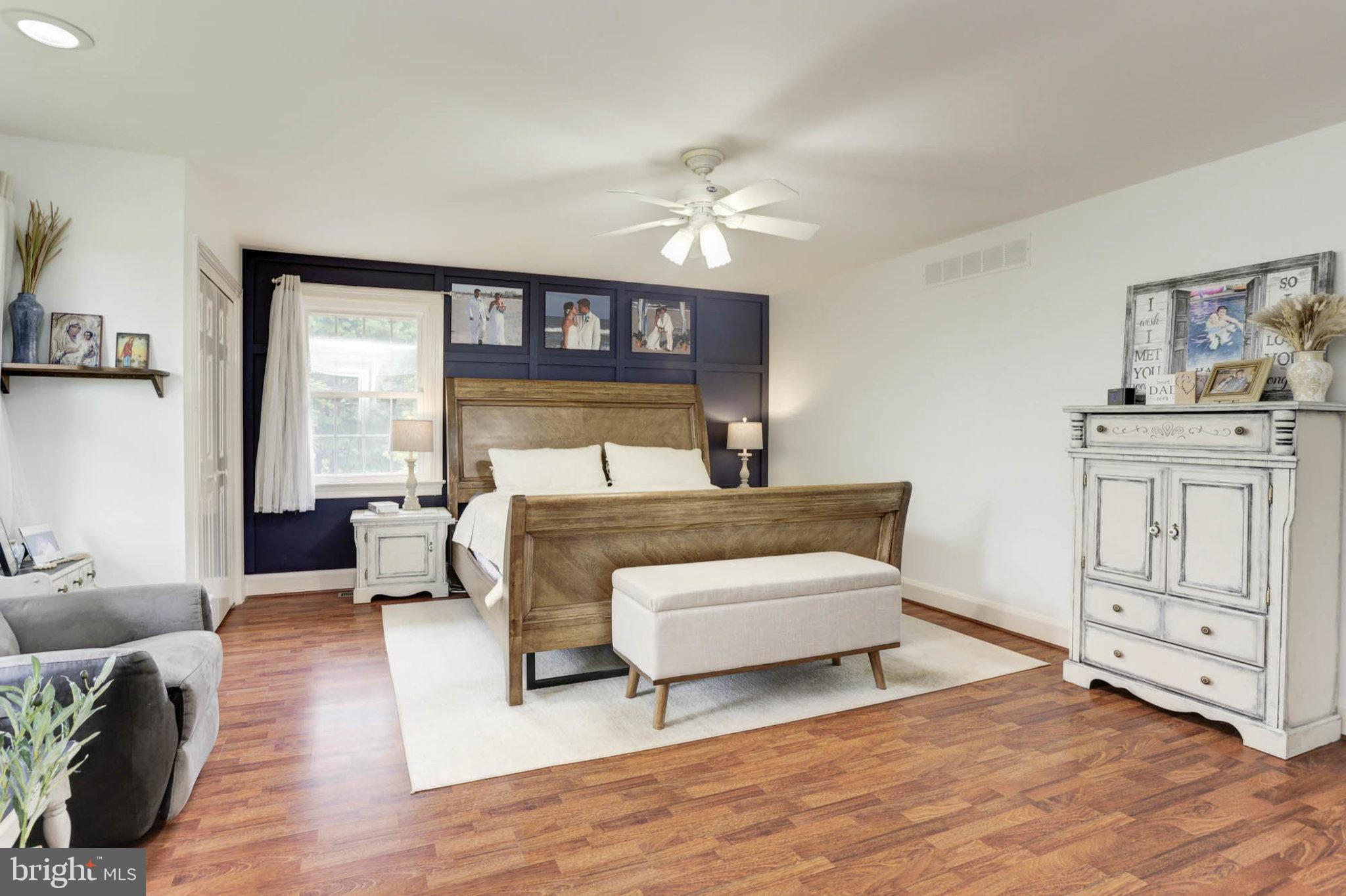 NOB HILL ESTATES - Residential