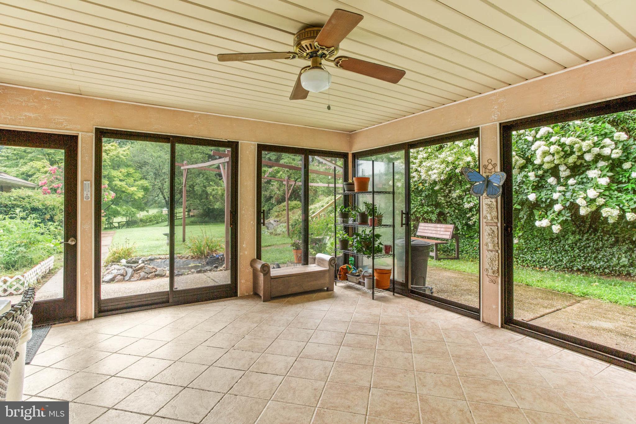 NOB HILL ESTATES - Residential