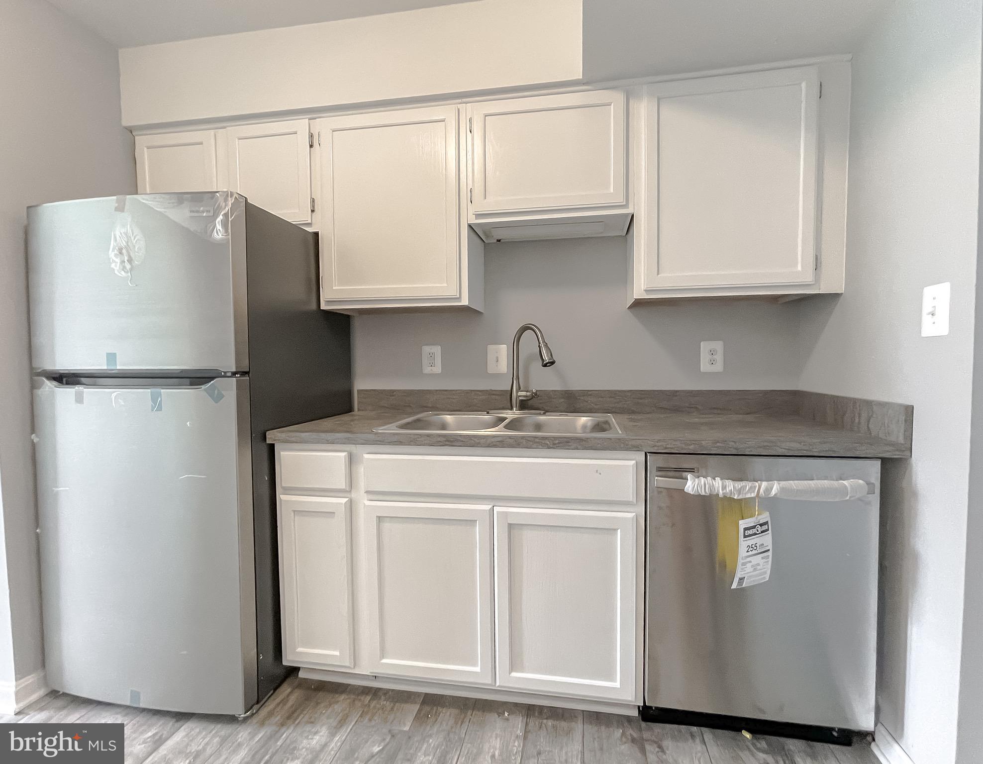 SOUTHGATE CENTER - Residential