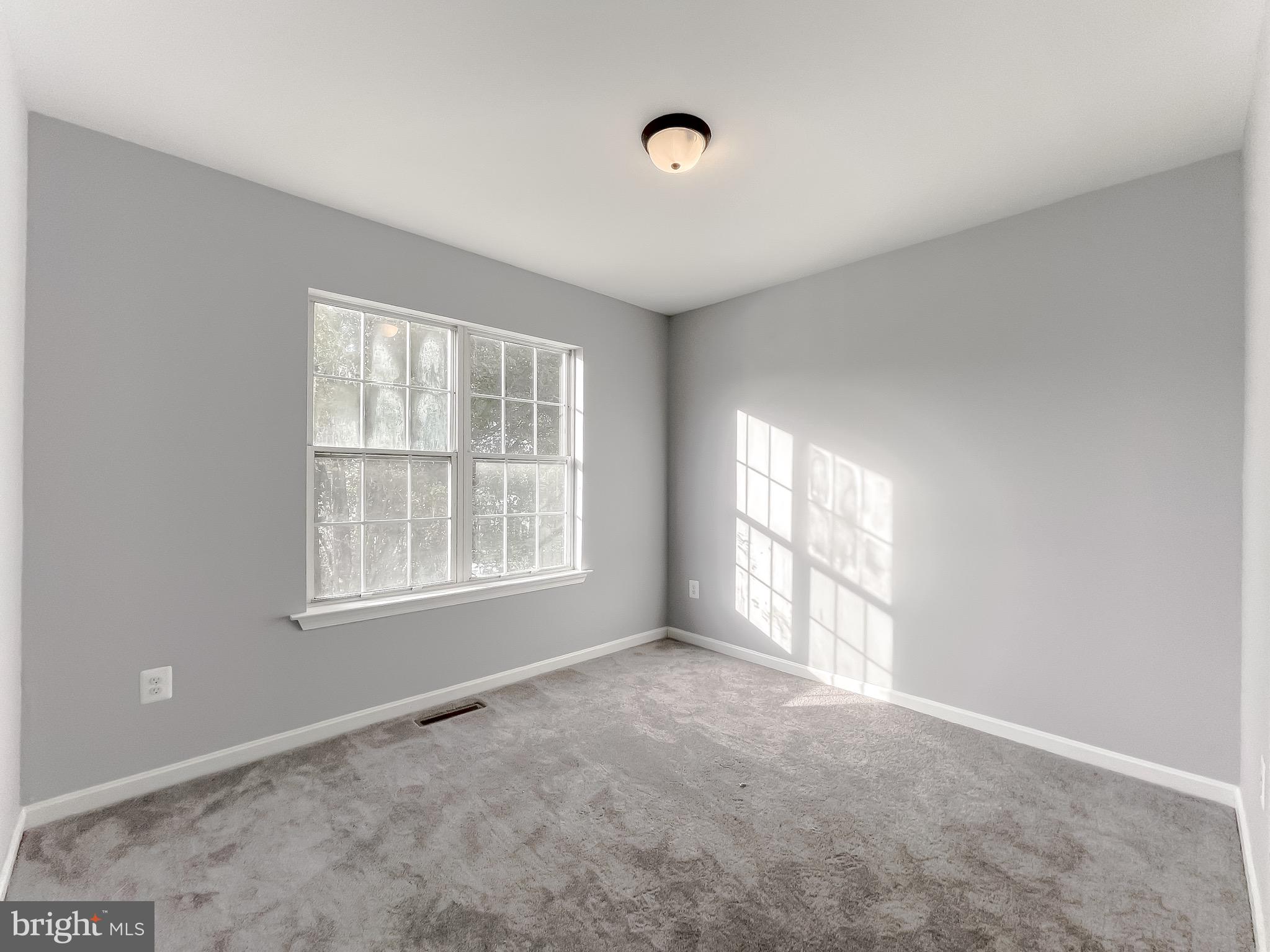 SOUTHGATE CENTER - Residential