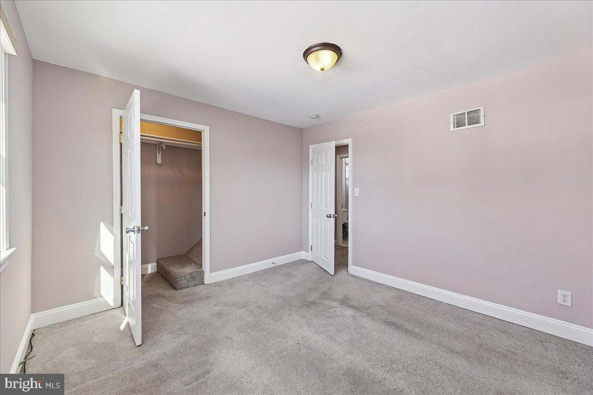 IVERSON VILLAGE CONDO - Residential