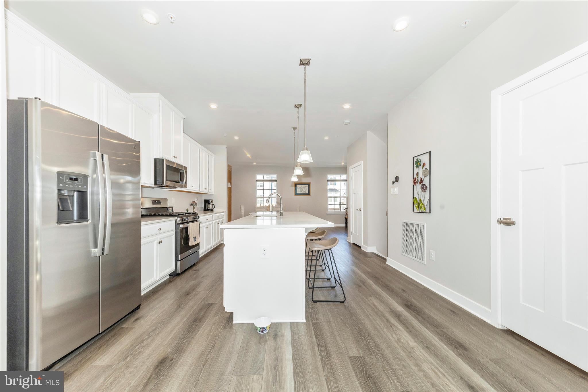 BELLE AIR TOWNHOMES - Residential