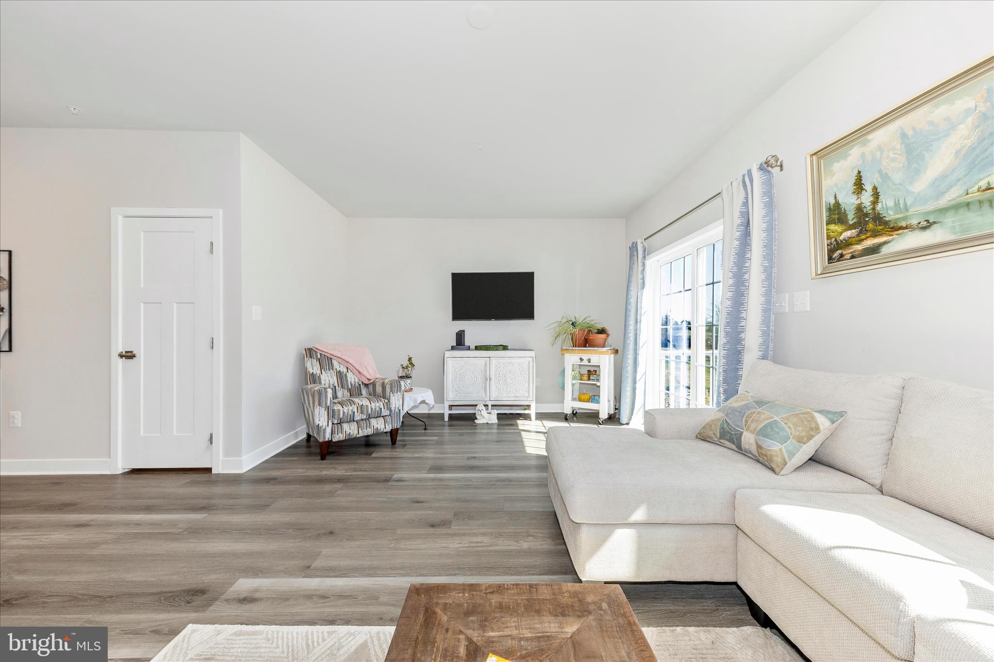 BELLE AIR TOWNHOMES - Residential