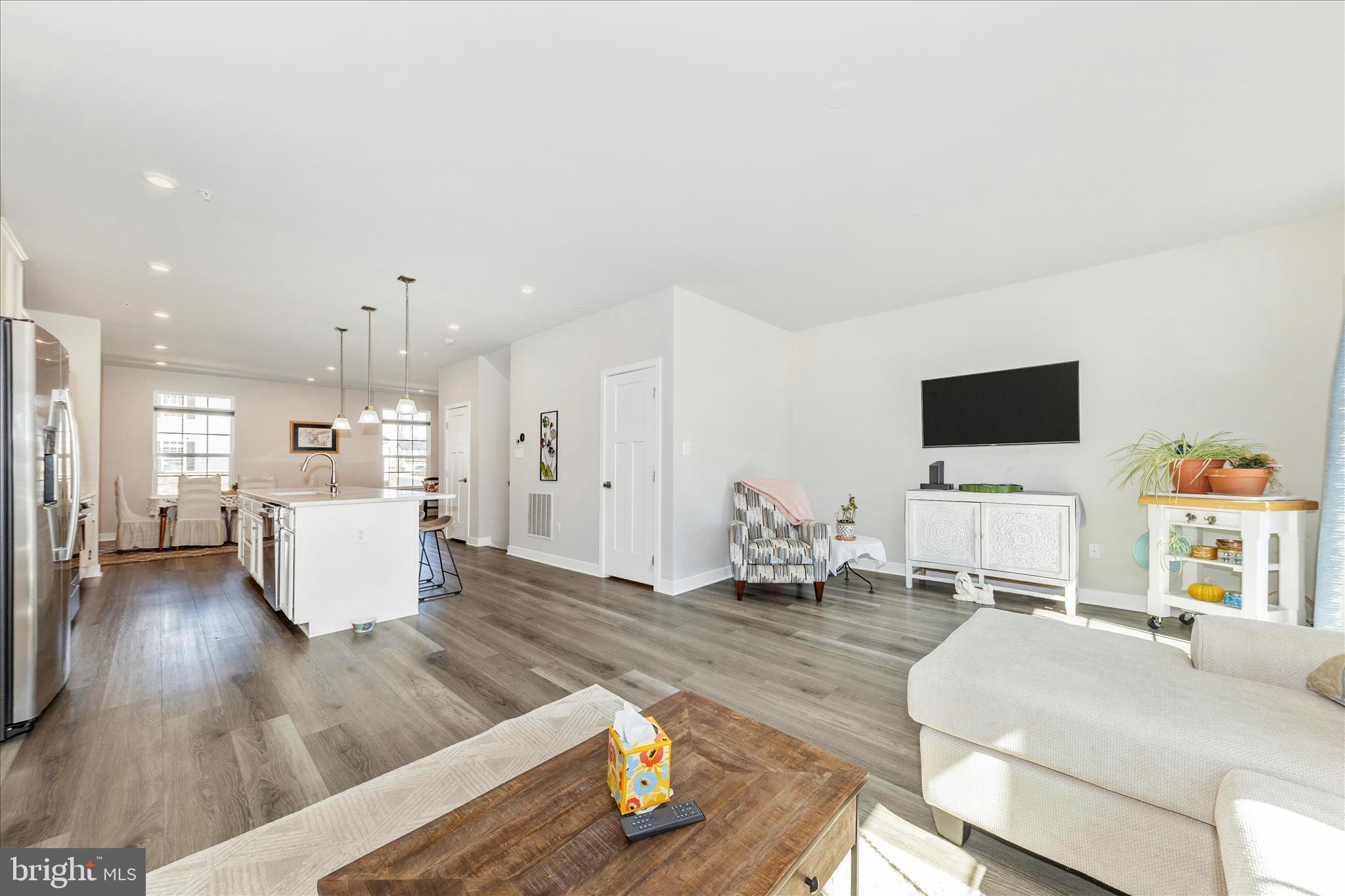 BELLE AIR TOWNHOMES - Residential