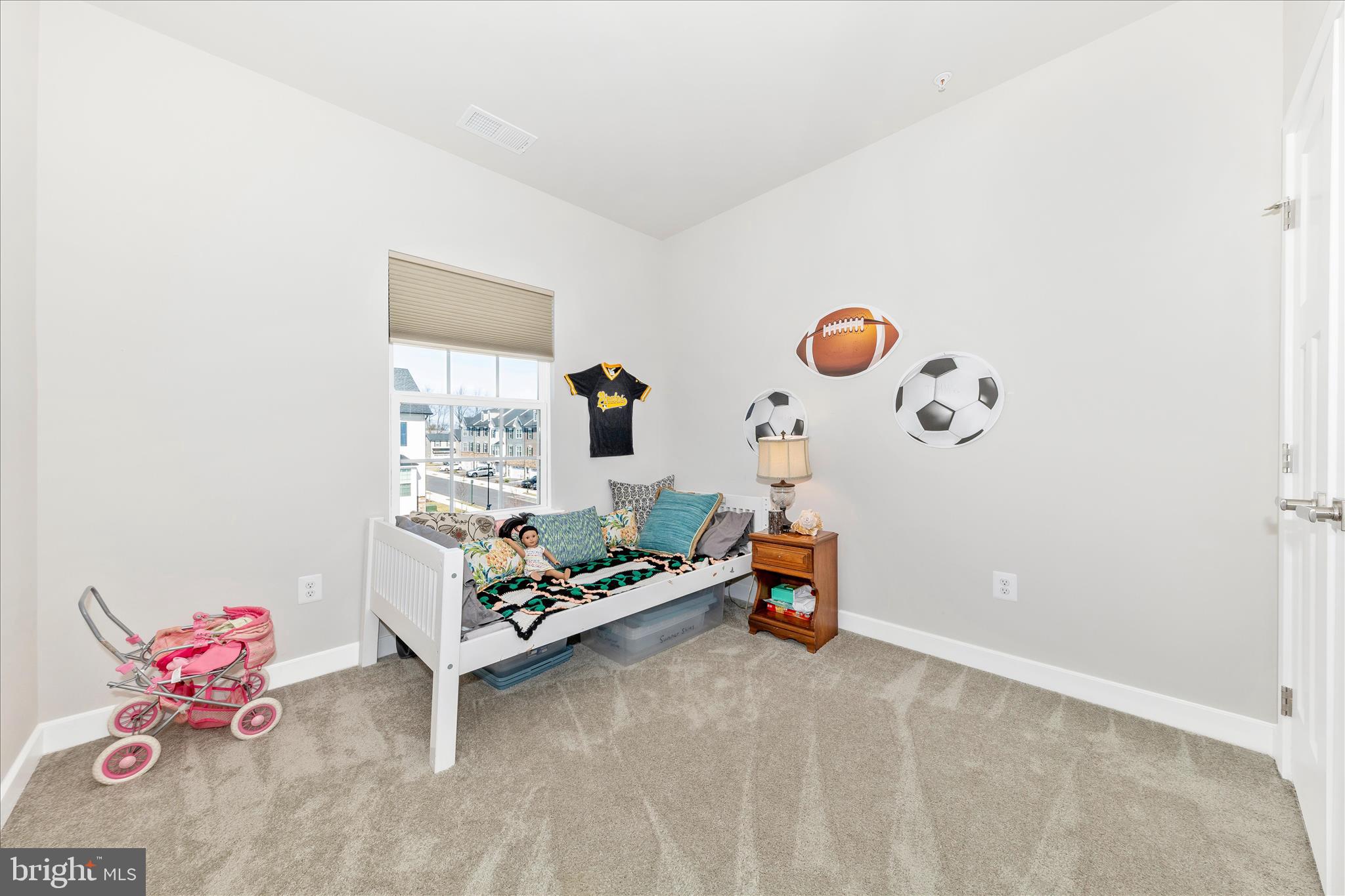 BELLE AIR TOWNHOMES - Residential