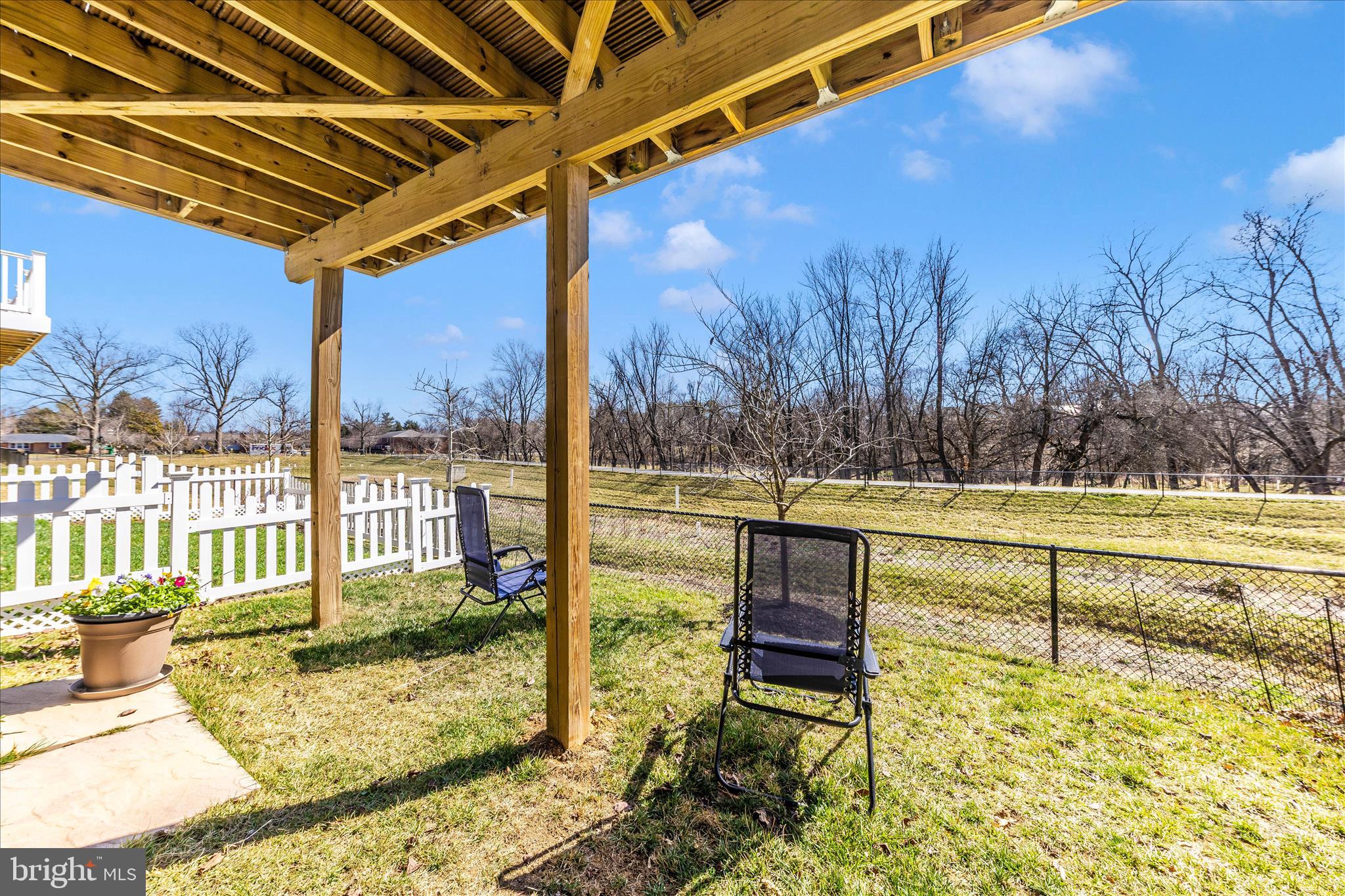 BELLE AIR TOWNHOMES - Residential