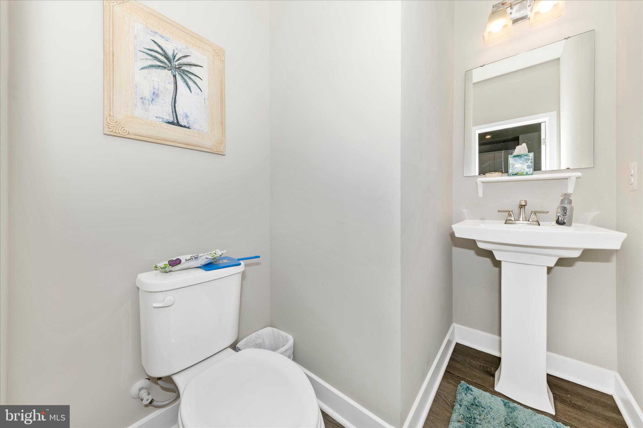 BELLE AIR TOWNHOMES - Residential