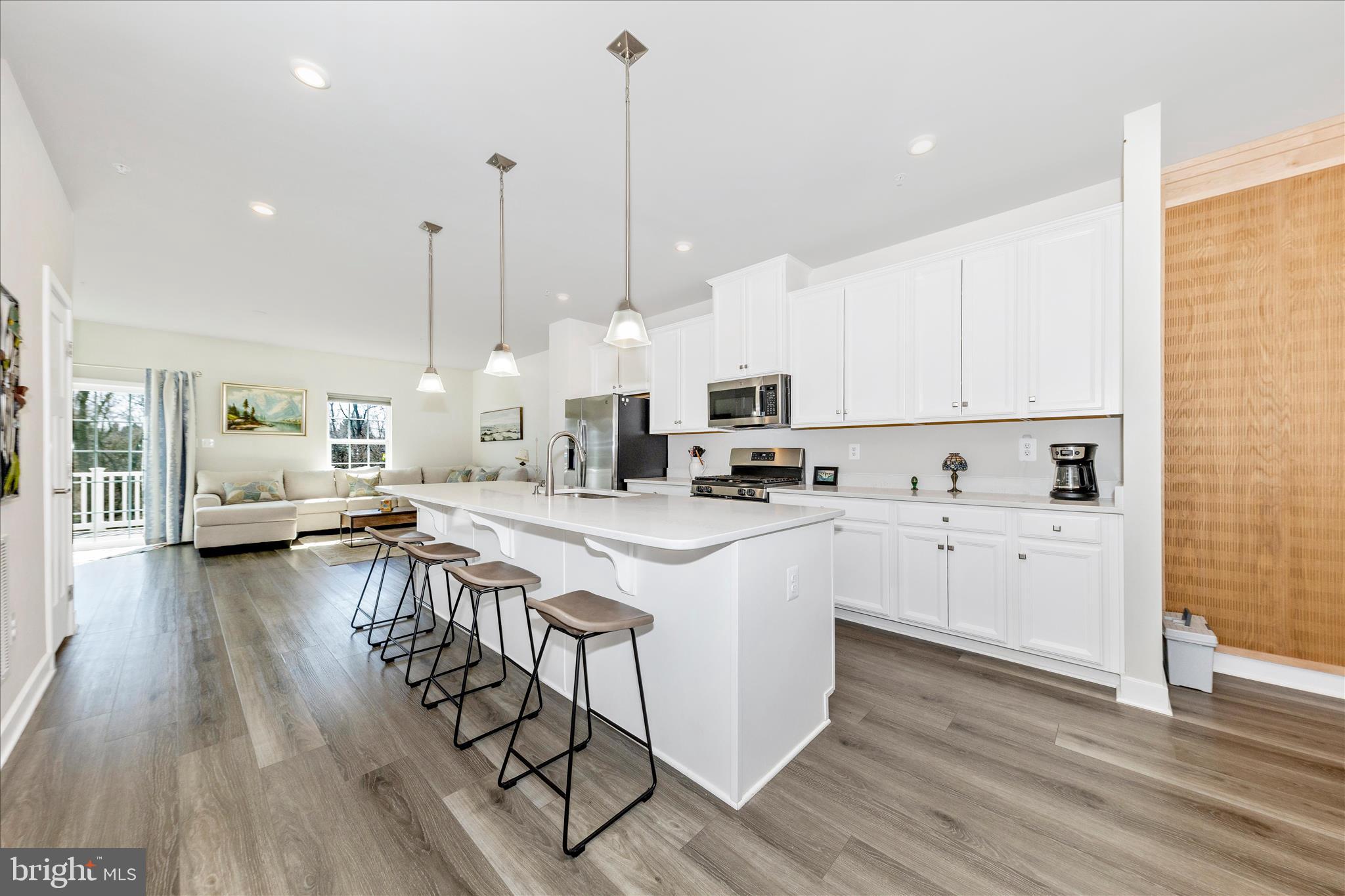 BELLE AIR TOWNHOMES - Residential