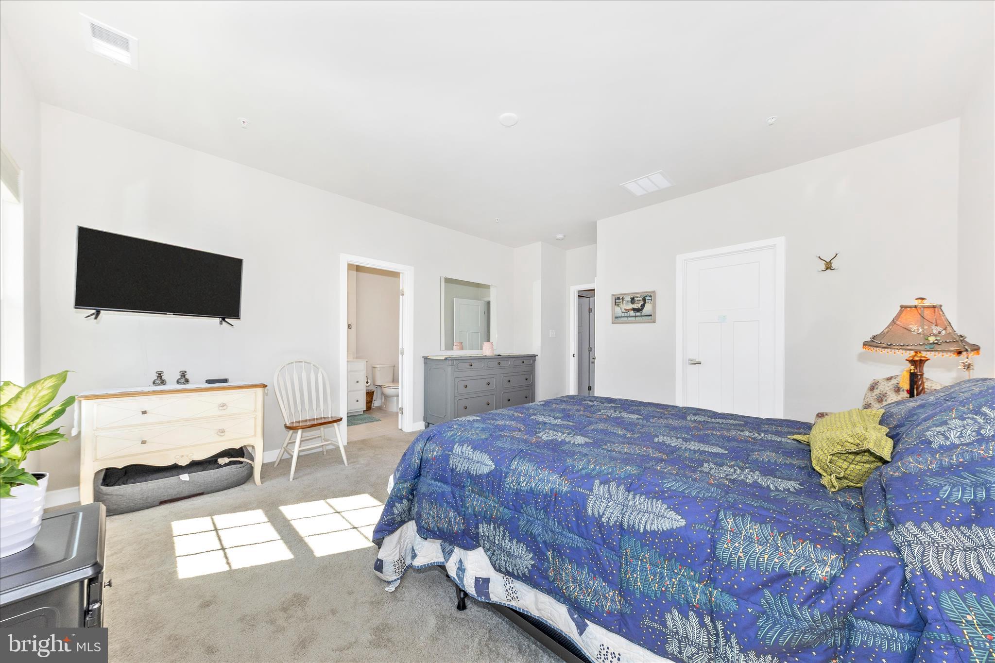 BELLE AIR TOWNHOMES - Residential