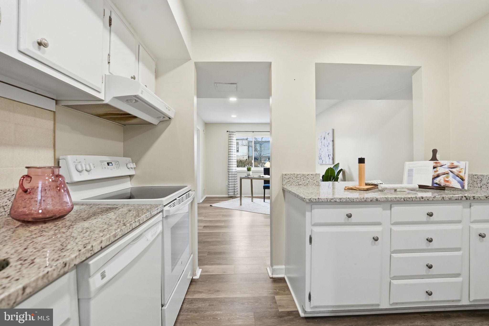 IVY OAK - Residential