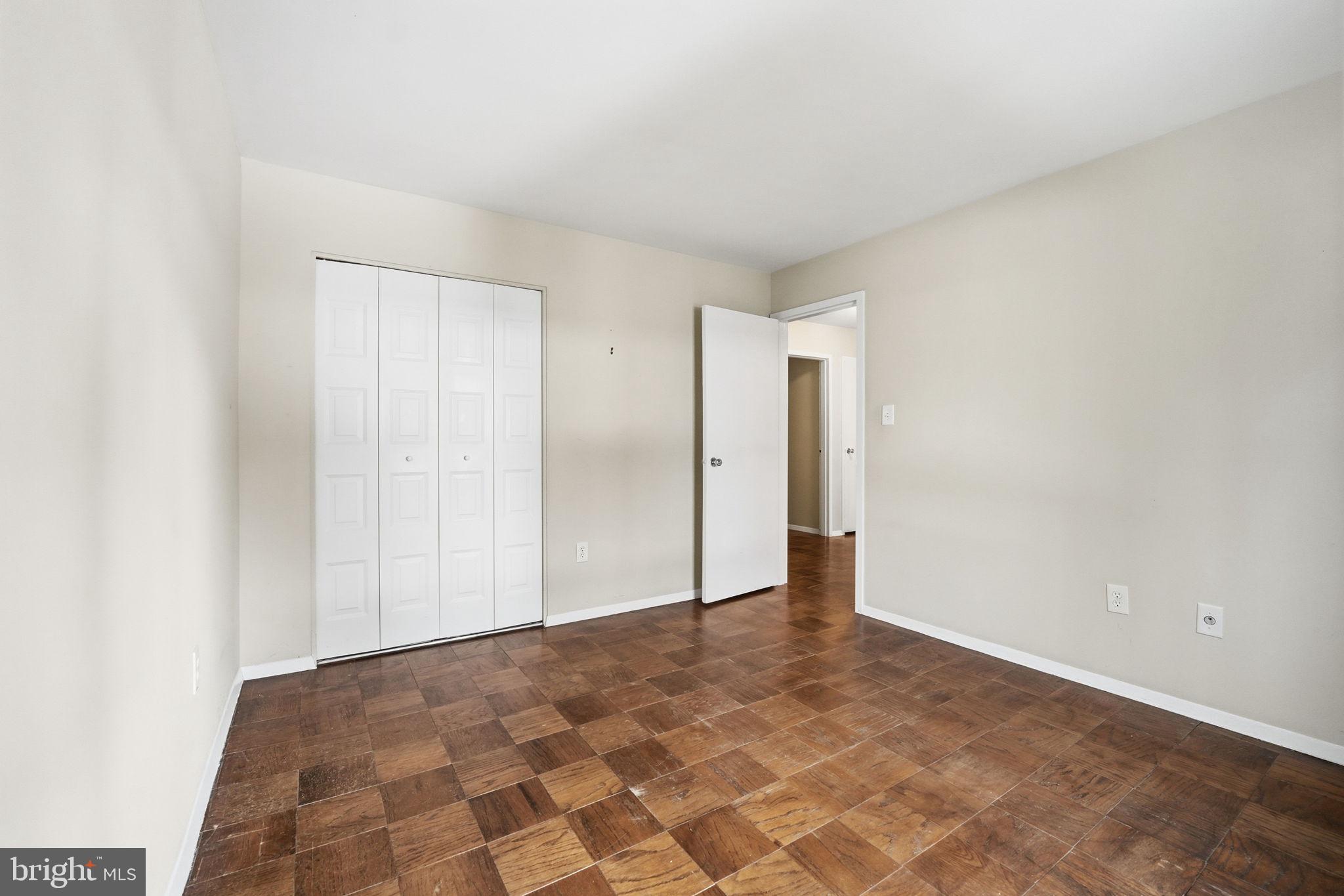 IVY OAK - Residential